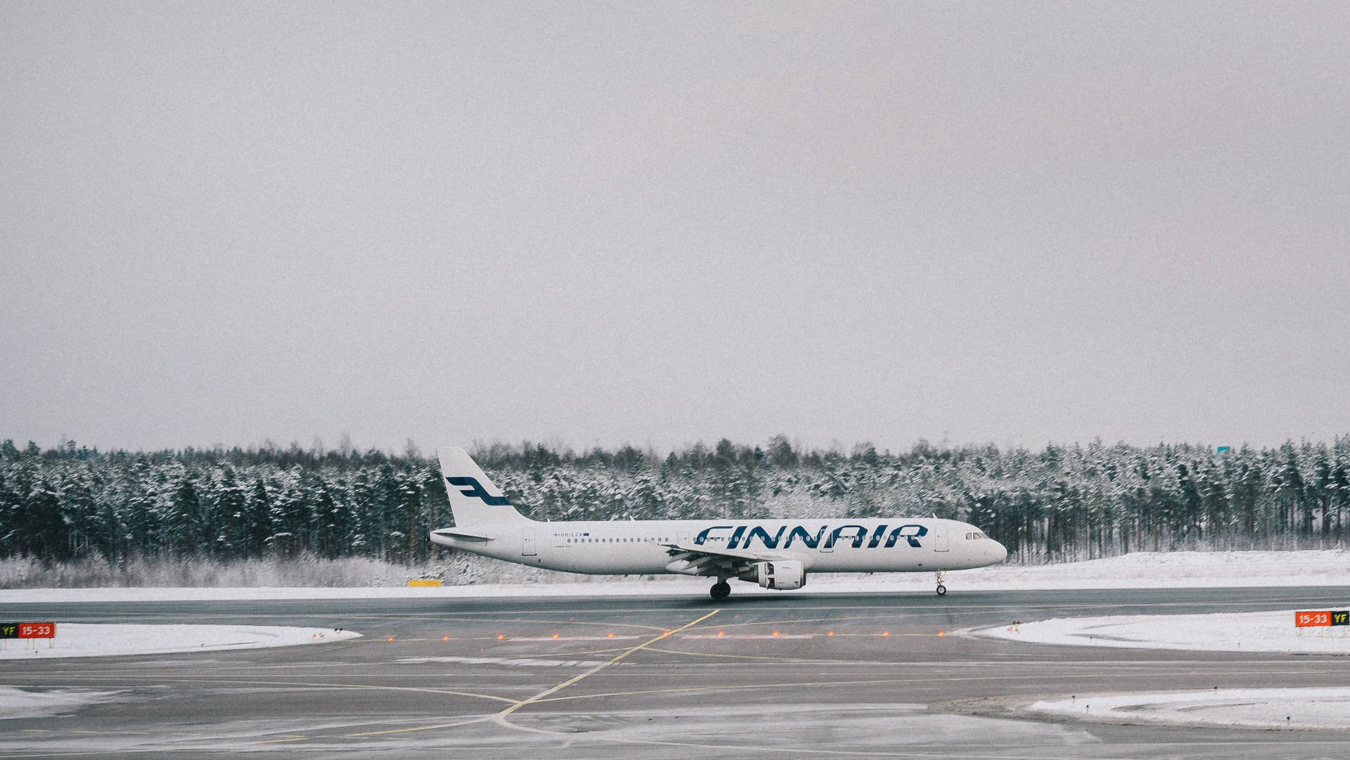 Finnair, tarmac, snow-dusted runway, Full HD Desktop Wallpaper