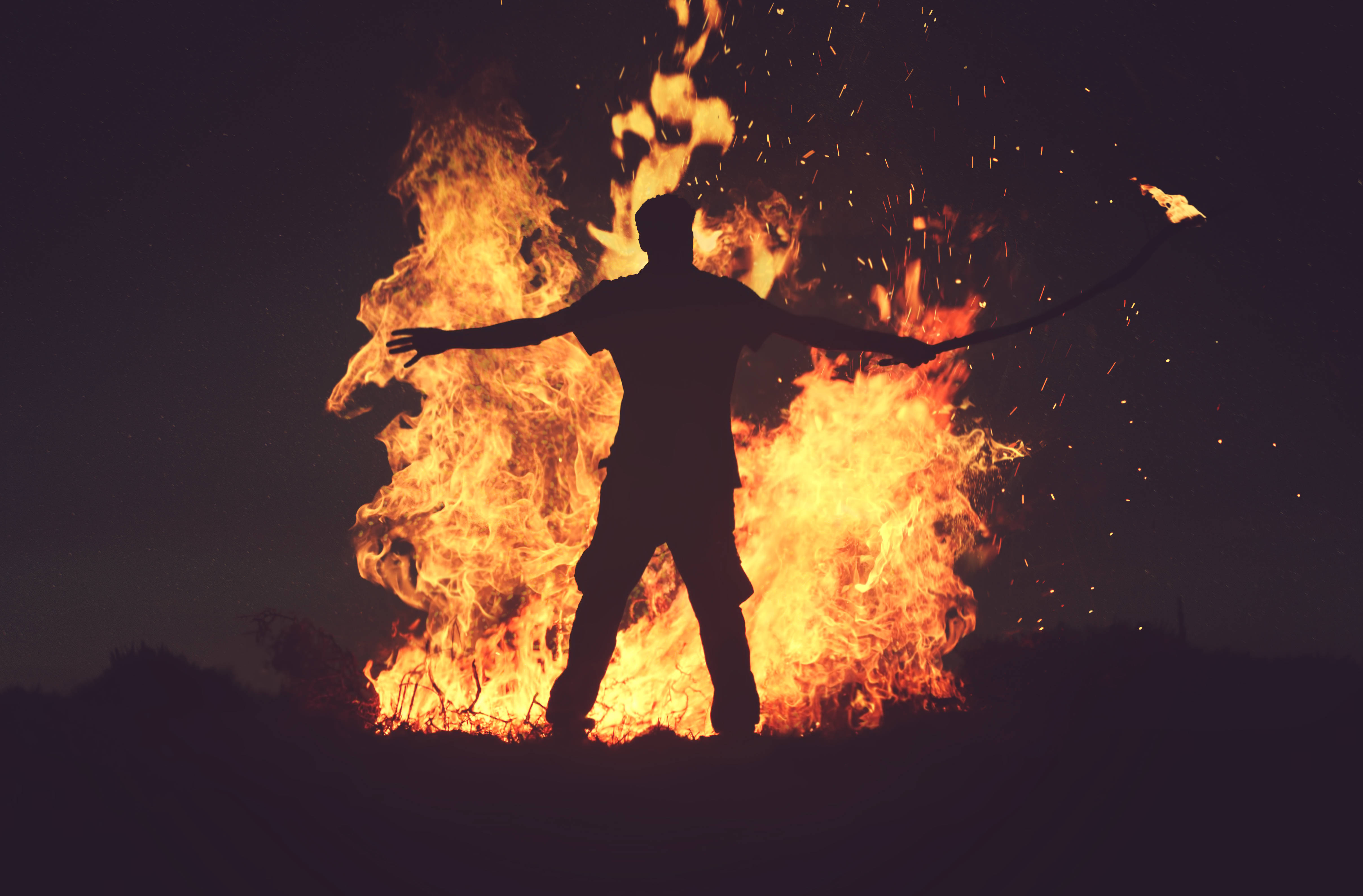 Fire Force, roaring fire, night, 4K Desktop Wallpaper
