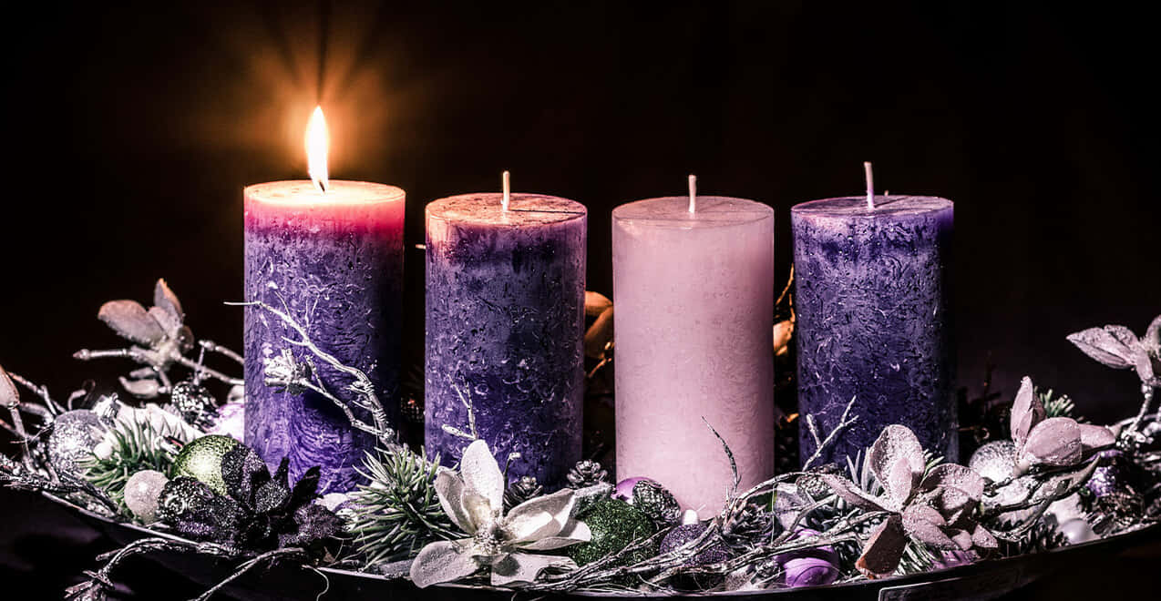 First Sunday Of Advent, purple candles, warm glow, SD Desktop Wallpaper