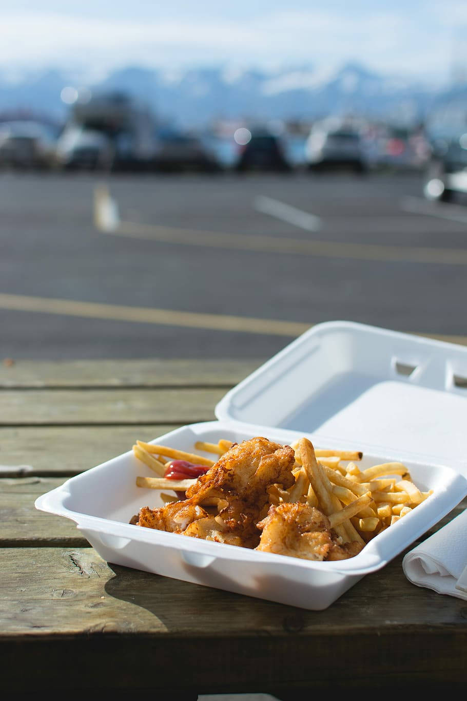 takeaway fish and chips, styrofoam, white takeout box, HD Phone Wallpaper