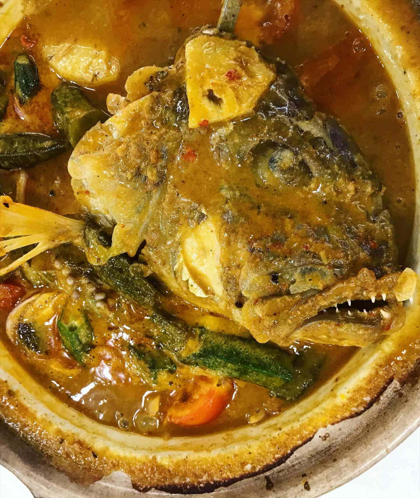 fish head curry, clay pot, okra, HD Phone Wallpaper