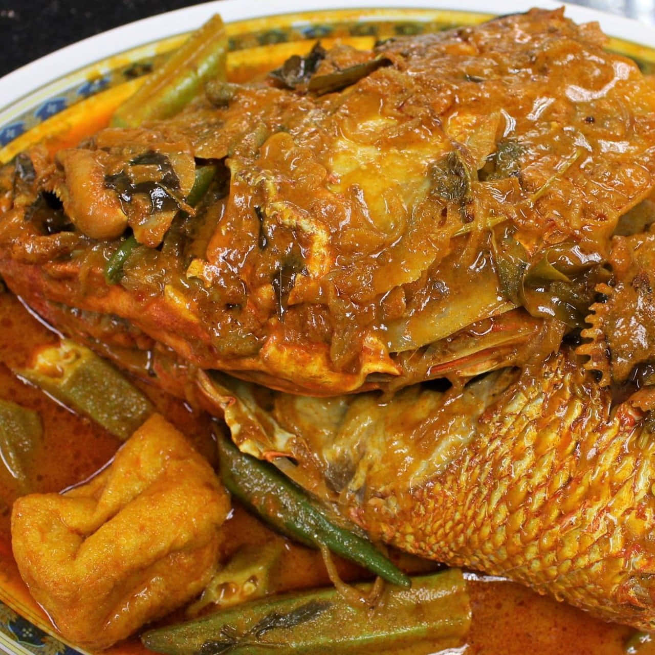 Fish Head Curry, Malaysian dish, orange curry sauce, HD Desktop Wallpaper