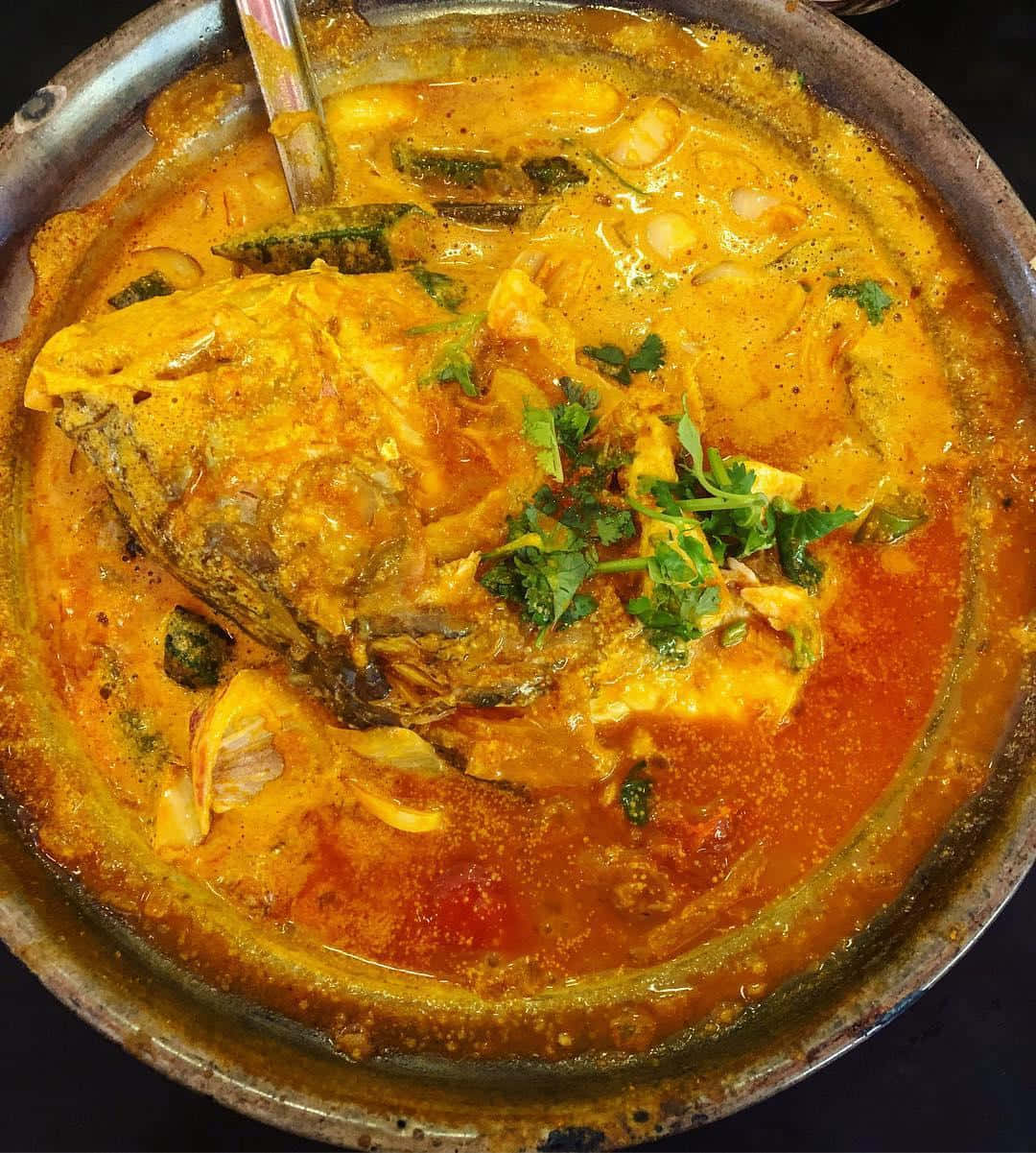 Fish Head Curry, steaming bowl, rich orange fish curry, SD Phone Wallpaper