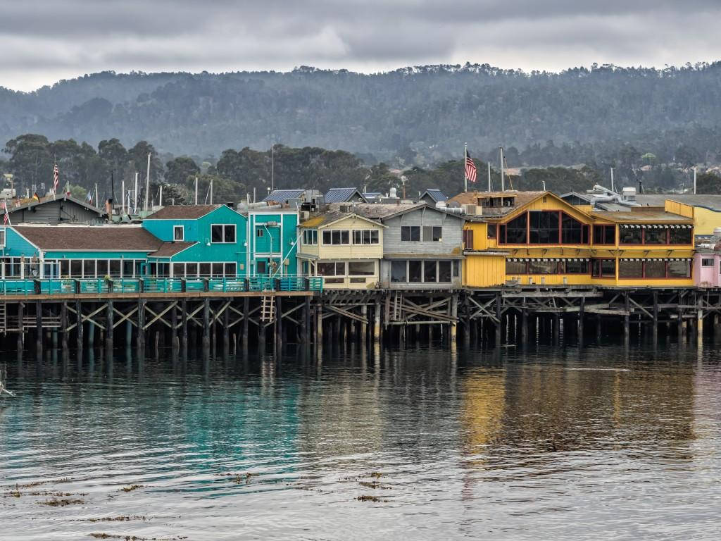 Fishermans Wharf, colorful houses, wooden pilings, SD Desktop Wallpaper