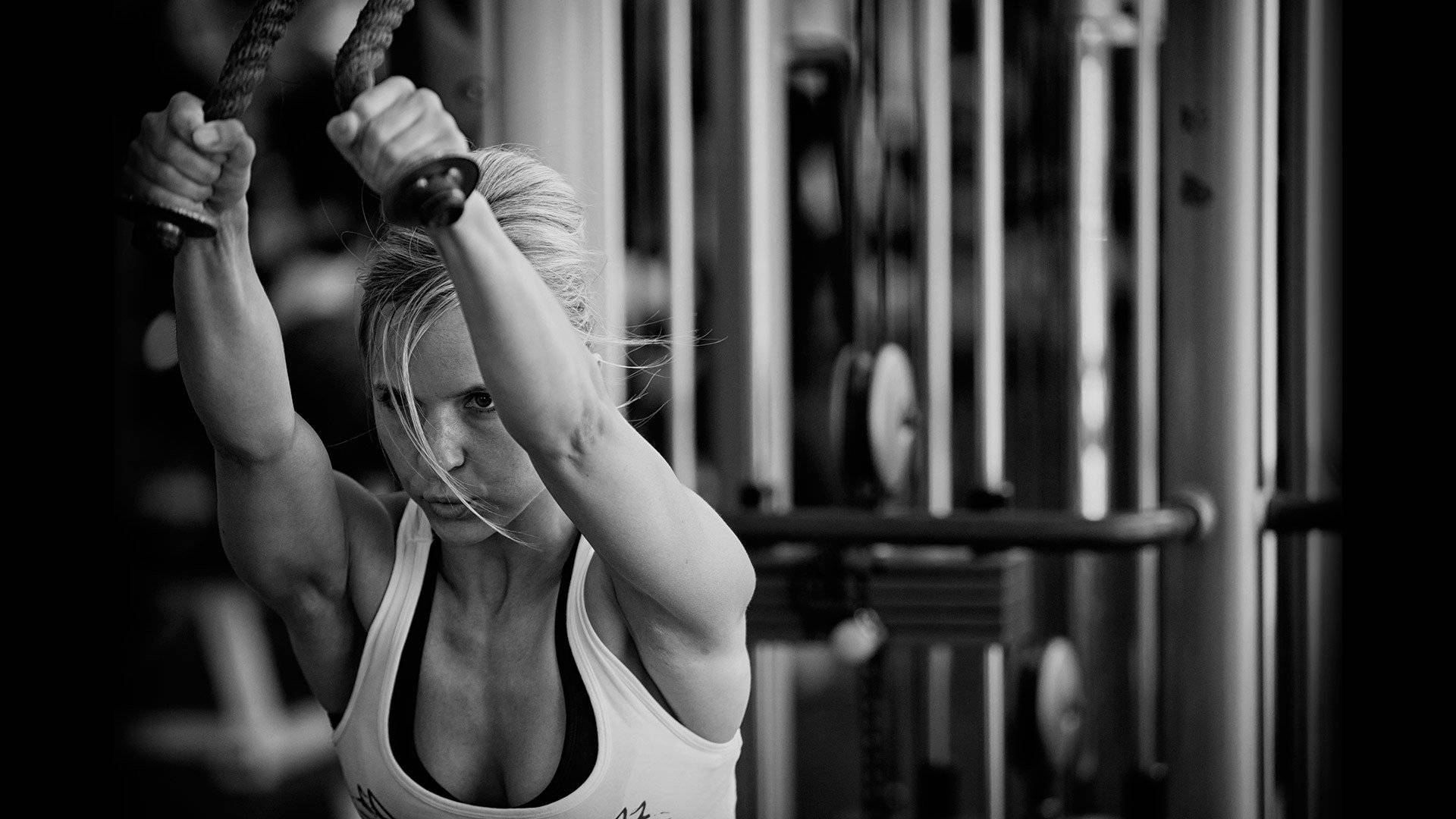 Fit Woman, black and white photo, monochrome gym setting, Full HD Desktop Wallpaper