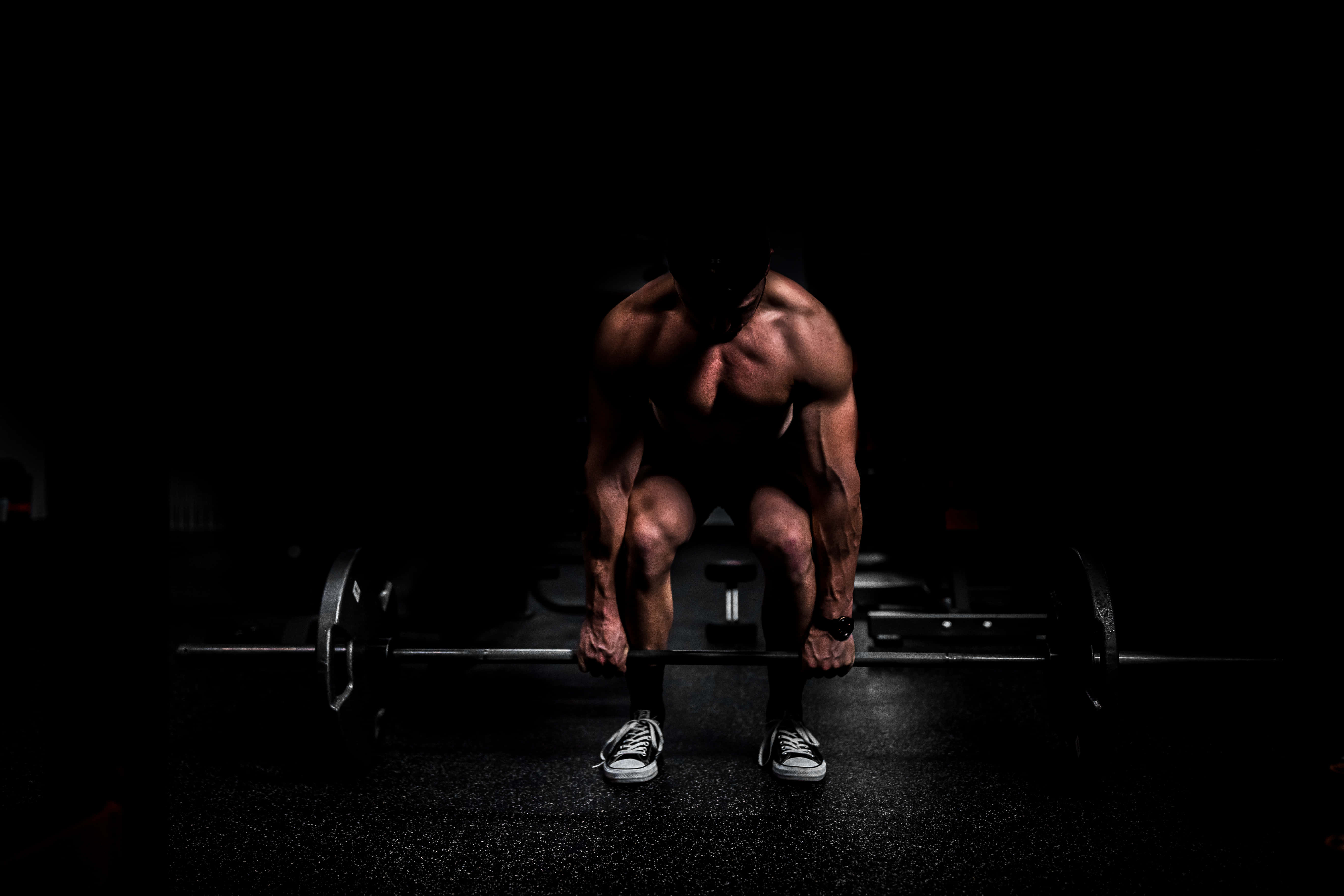 muscular man, dim gym, heavy barbell, 5K Desktop Wallpaper