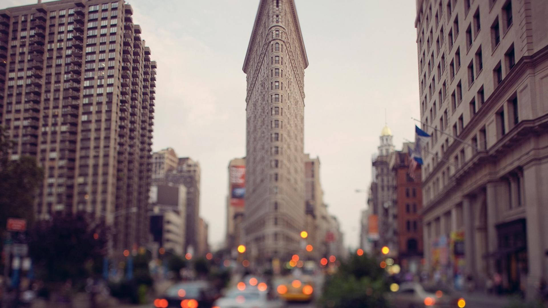 Flatiron Building, red car, backlights, Full HD Desktop Wallpaper