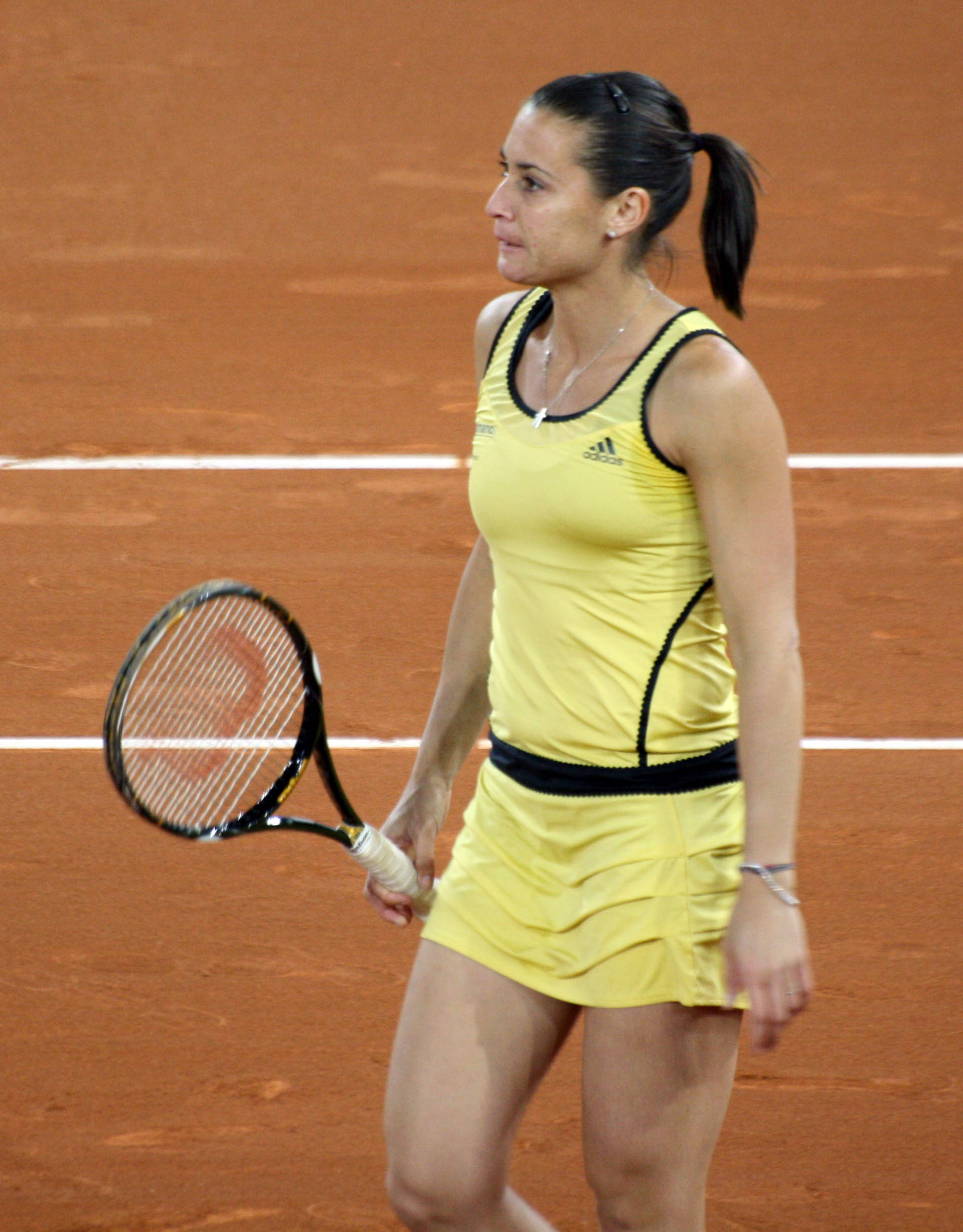 Flavia Pennetta, yellow outfit, clay court, Full HD Phone Wallpaper