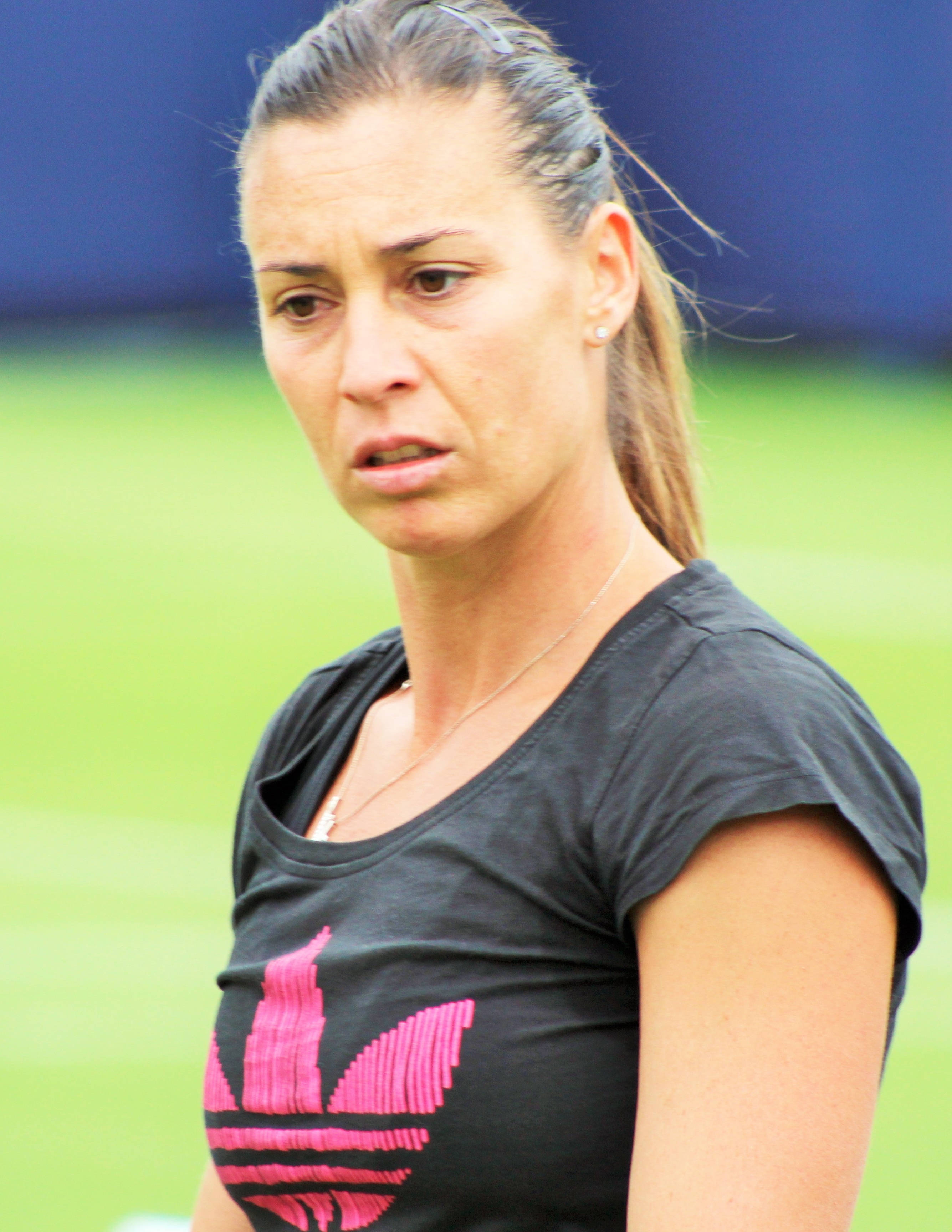 Flavia Pennetta, ponytail, black shirt, 2K Phone Wallpaper