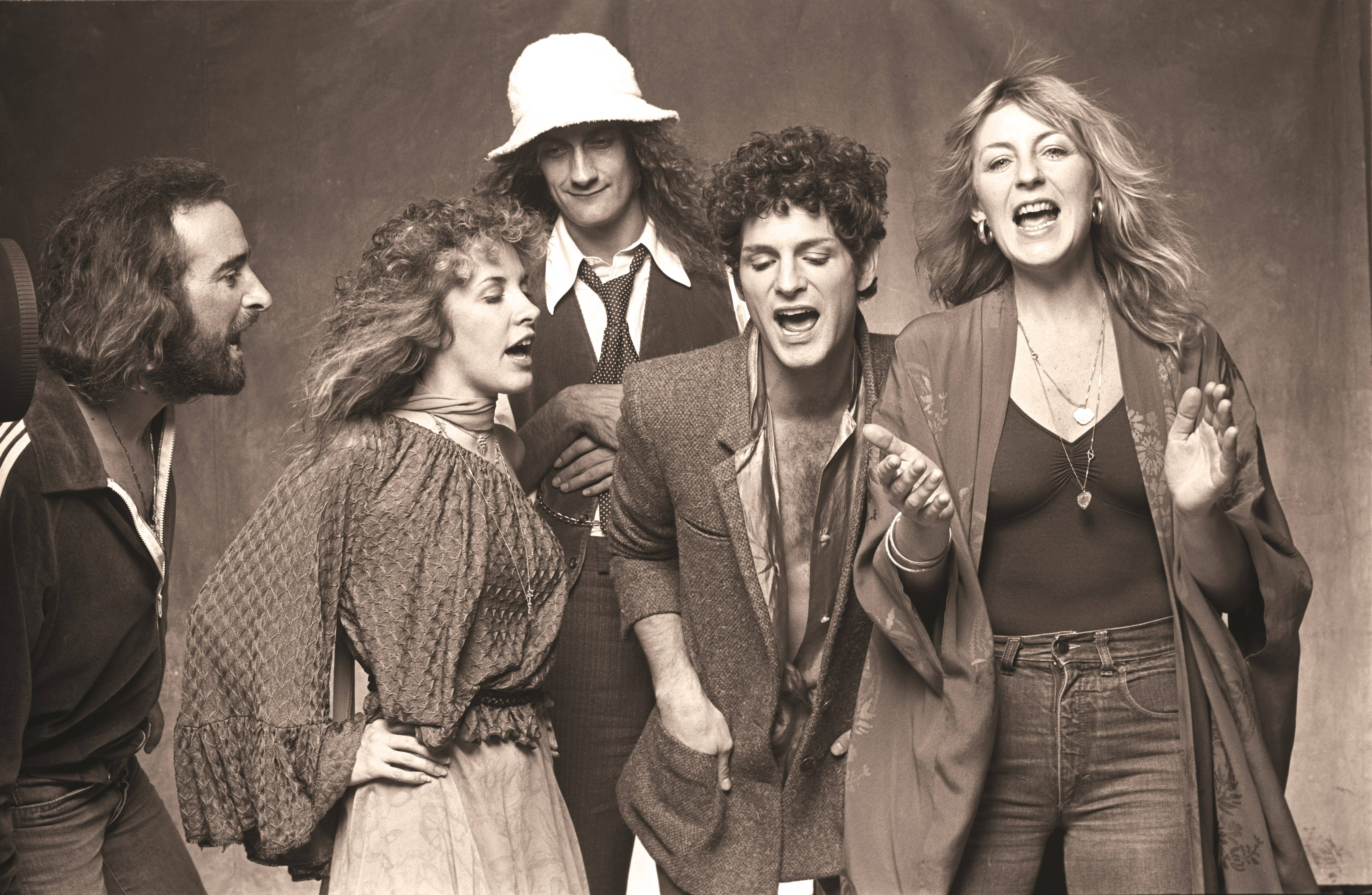 Fleetwood Mac, sepia-toned, studio portrait, 5K Desktop Wallpaper