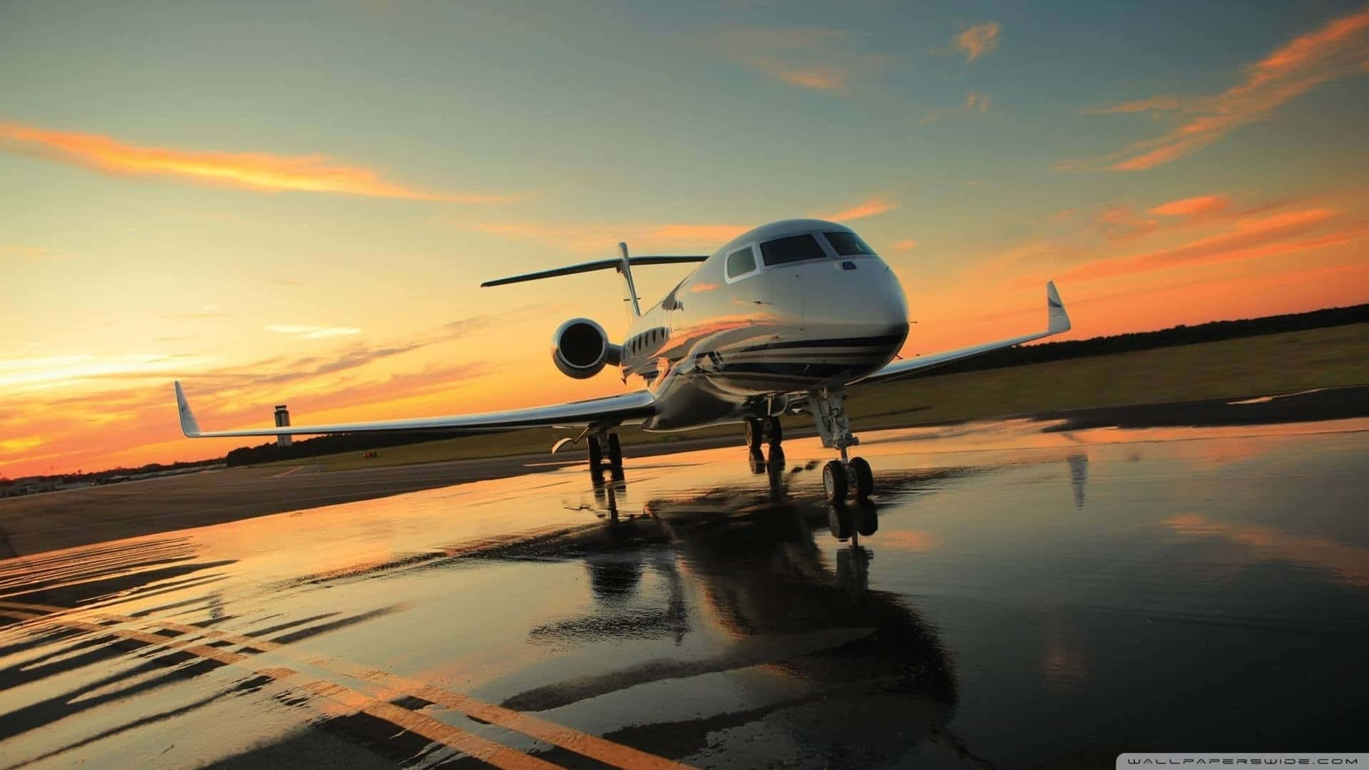 private jet, runway, sunset, Full HD Desktop Wallpaper