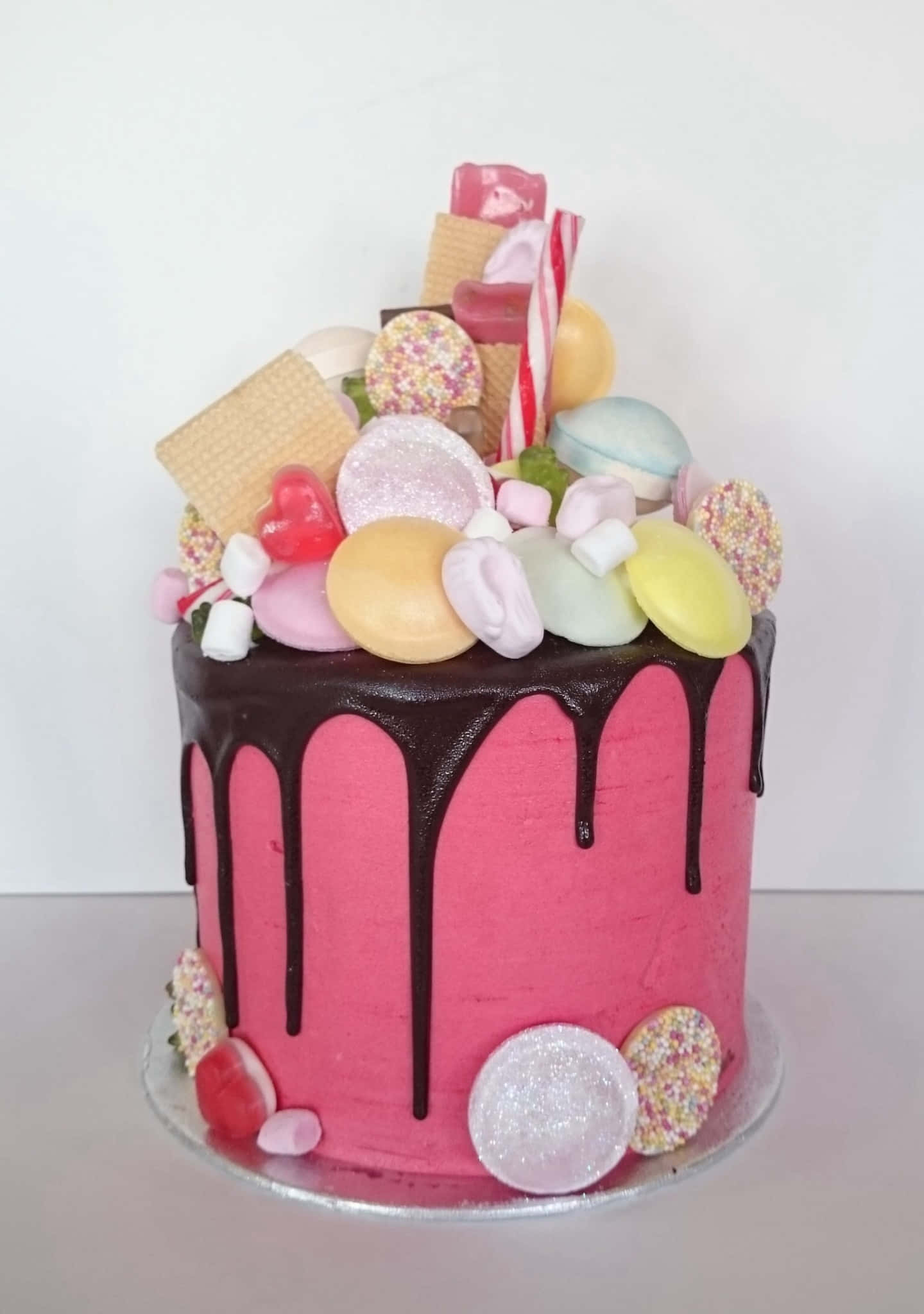 cake fondant, vibrant pink, chocolate drips, Full HD Phone Wallpaper
