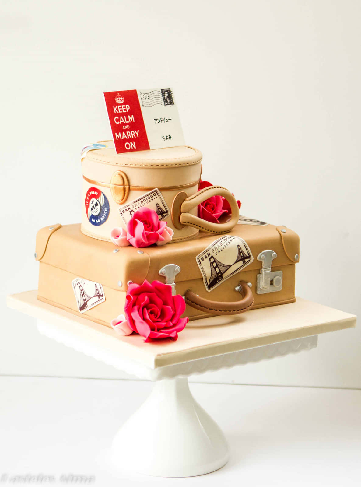 tan suitcase cake, travel stickers, roses, HD Phone Wallpaper