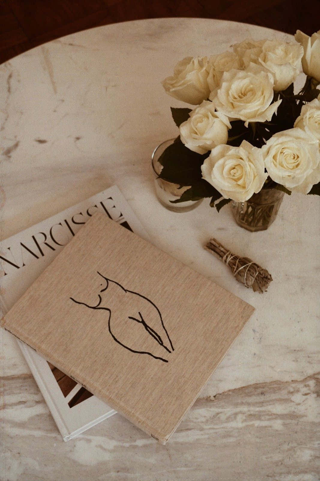 cream roses, glass vase, linen book, HD Phone Wallpaper