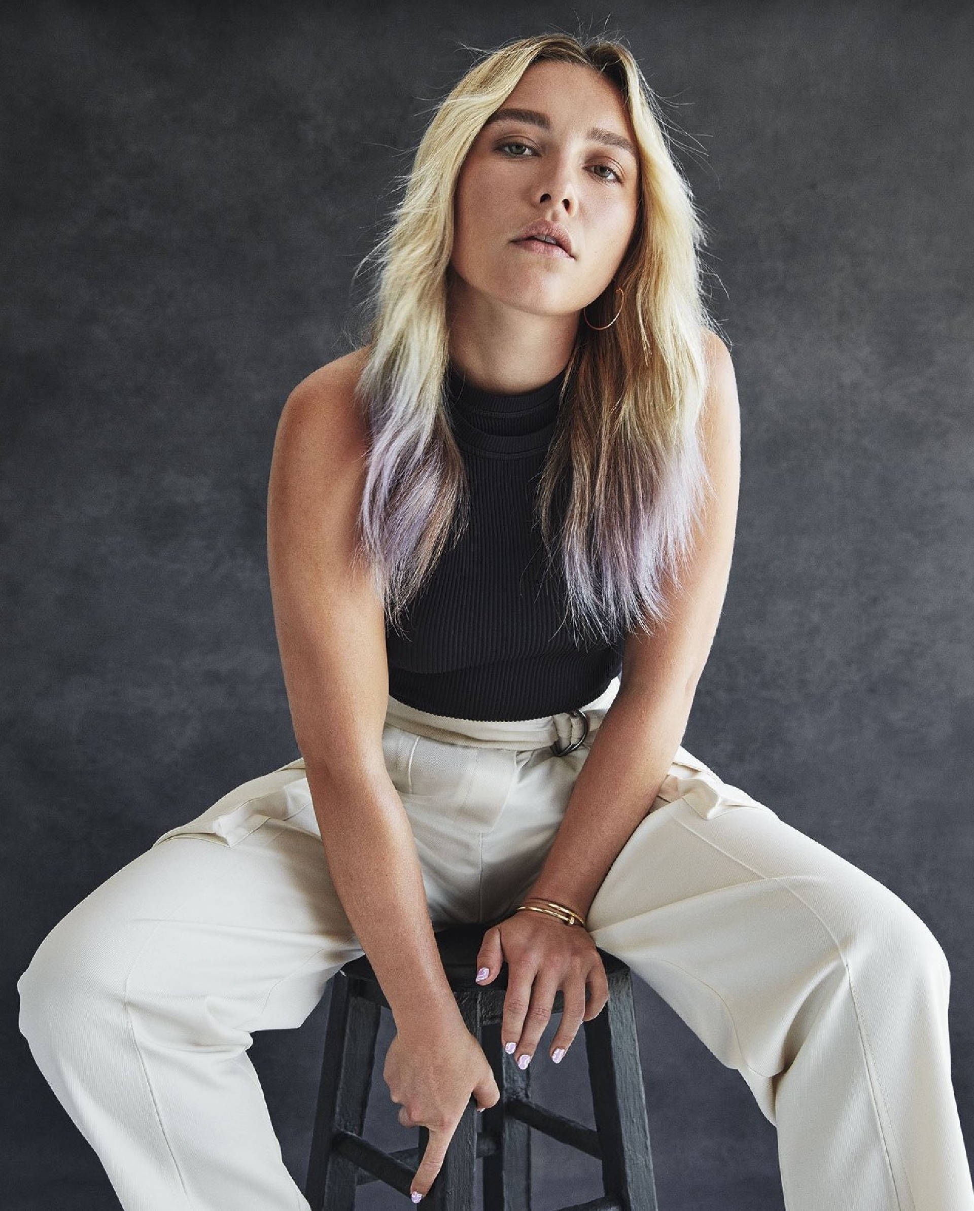 Florence Pugh, stool, blonde woman, Full HD Phone Wallpaper