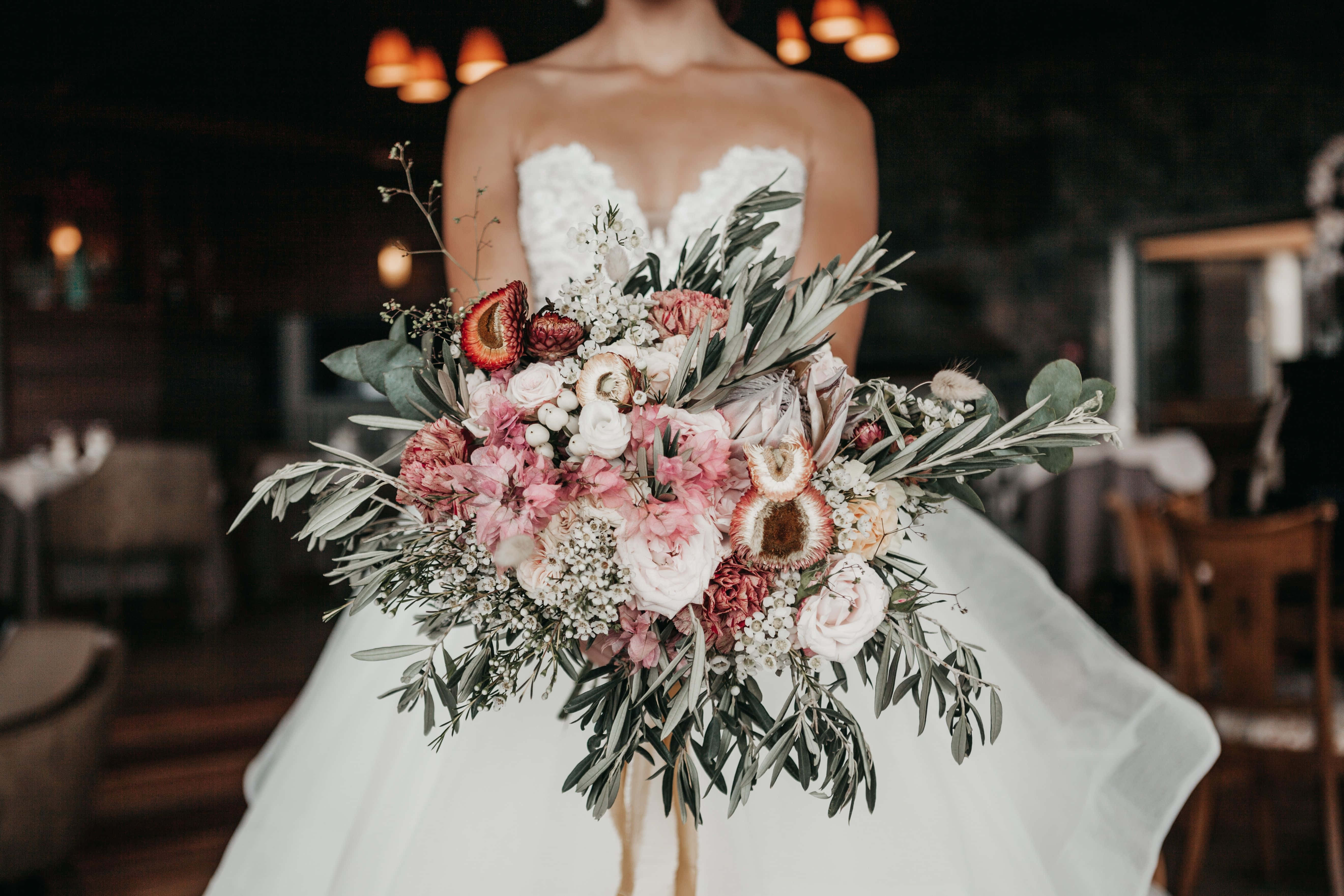 florist, white gown, pink flowers, 5K Desktop Wallpaper