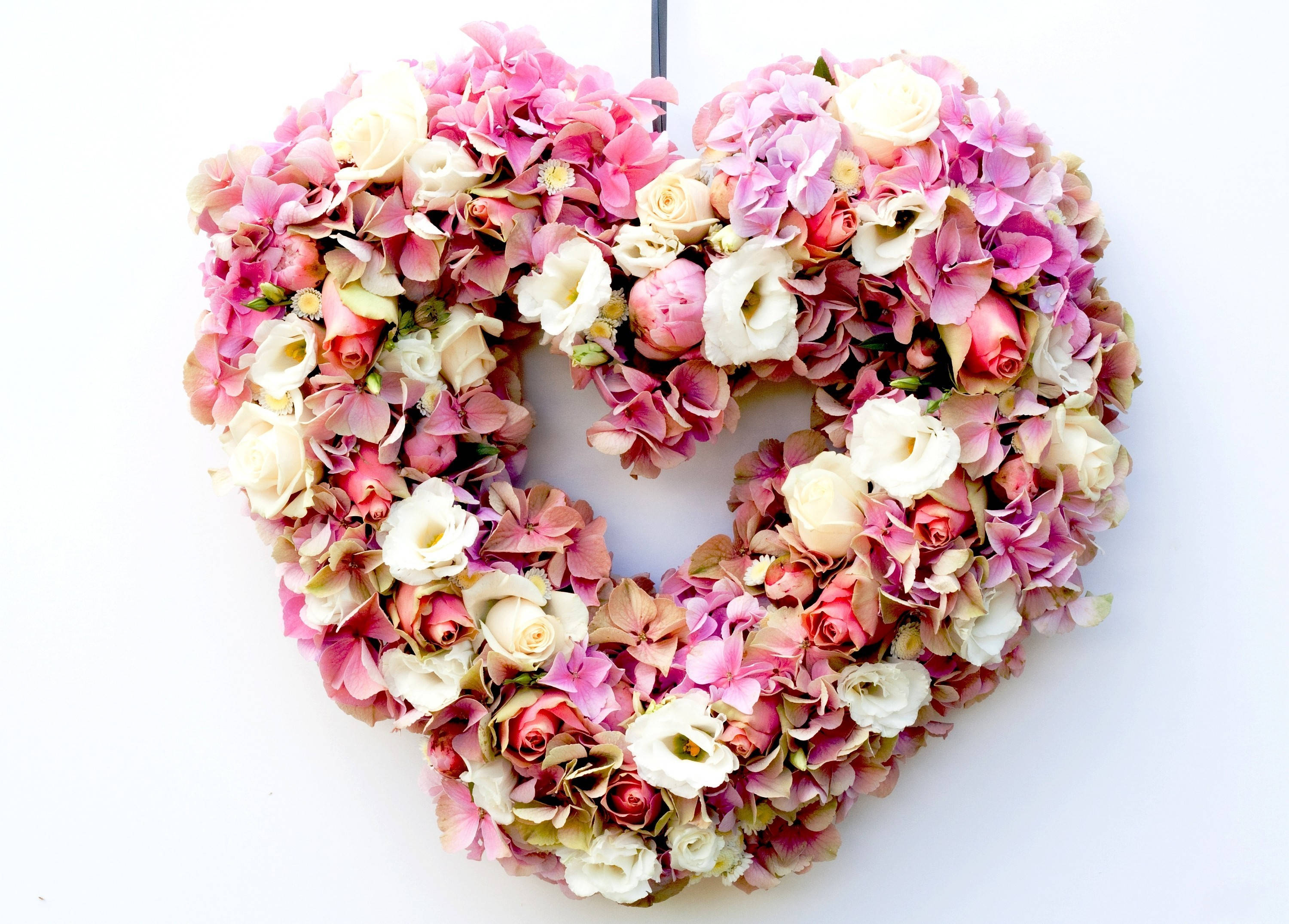 pink flower heart, heart-shaped floral wreath, pink hydrangeas, 2K Desktop Wallpaper