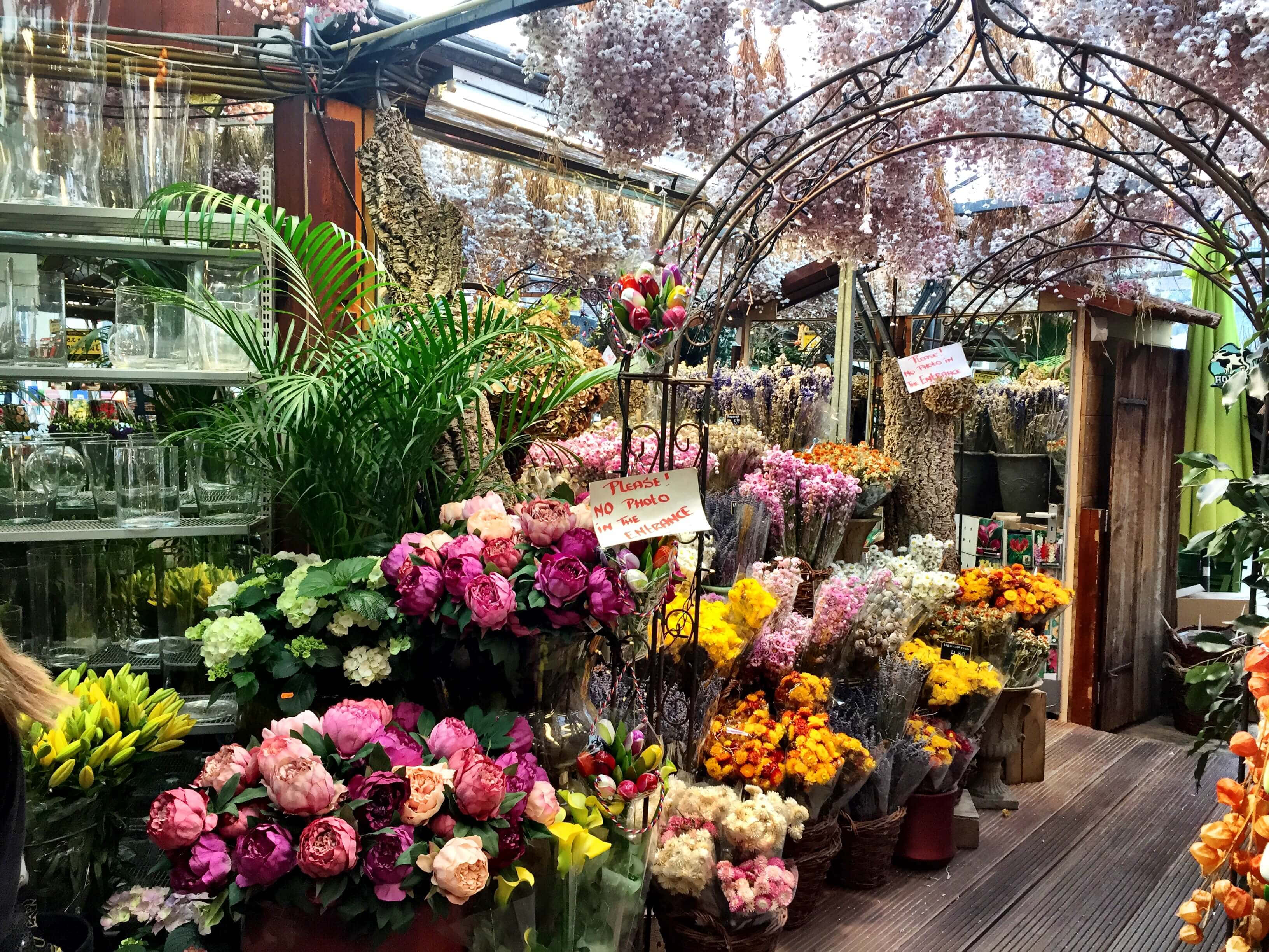 Flower Market, pink peonies, yellow marigolds, 2K Desktop Wallpaper