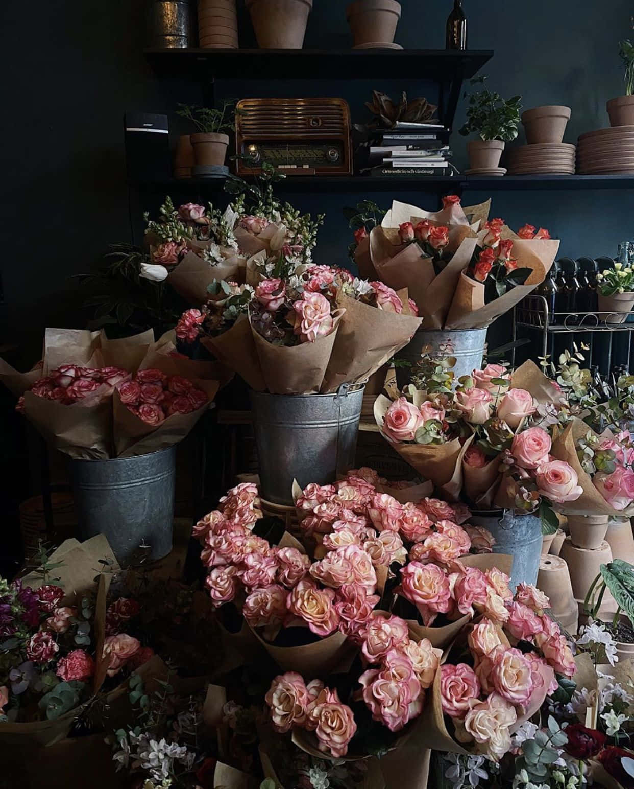 flower shop, pink roses, rustic metal buckets, HD Phone Wallpaper