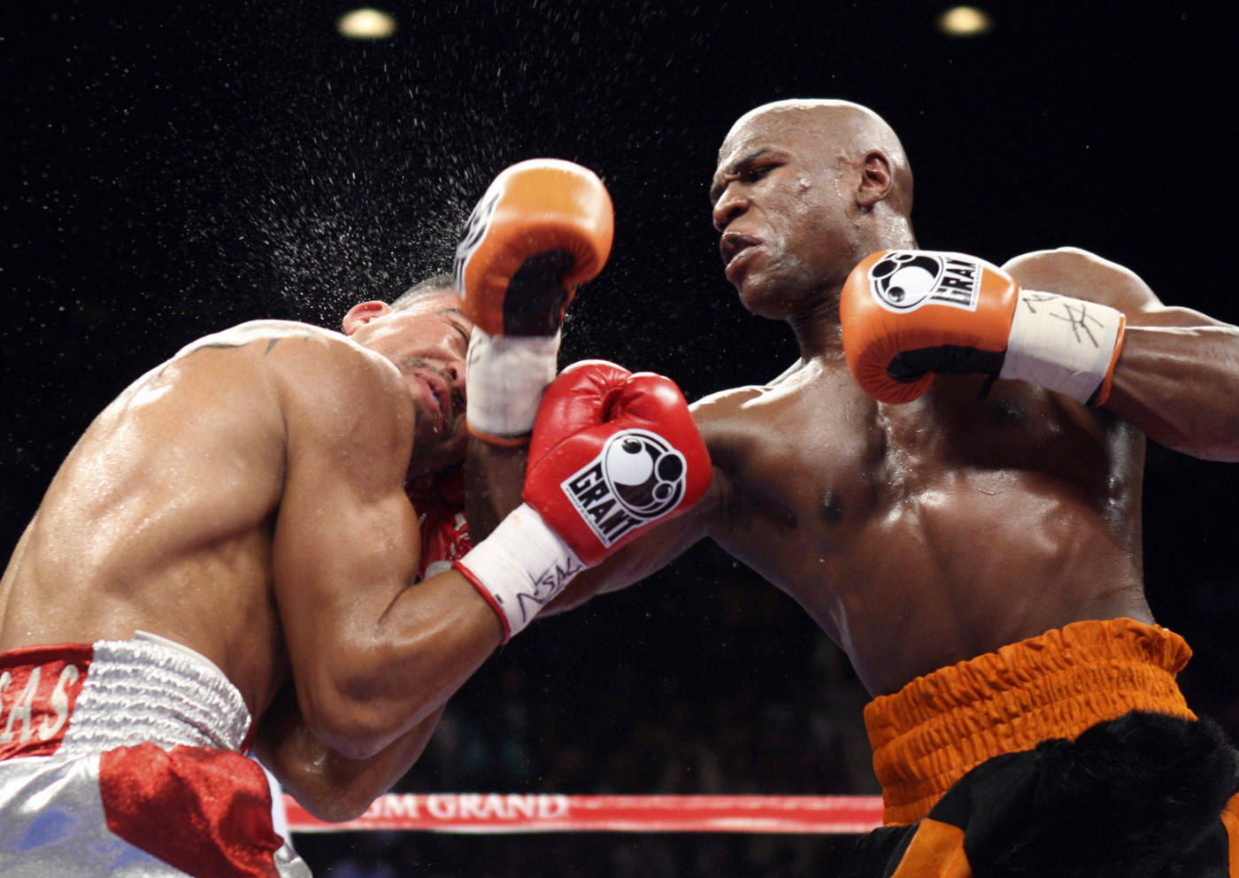 Floyd Mayweather, red glove punch, rain-splattered ring, HD Desktop Wallpaper
