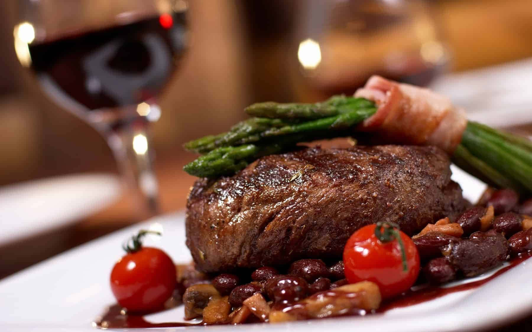 steak, asparagus, bacon-wrapped green beans, HD Desktop Wallpaper