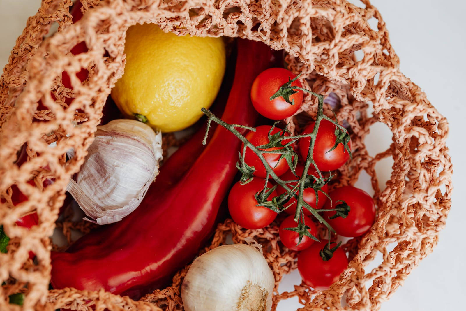 cherry tomatoes, garlic, red peppers, HD Desktop Wallpaper