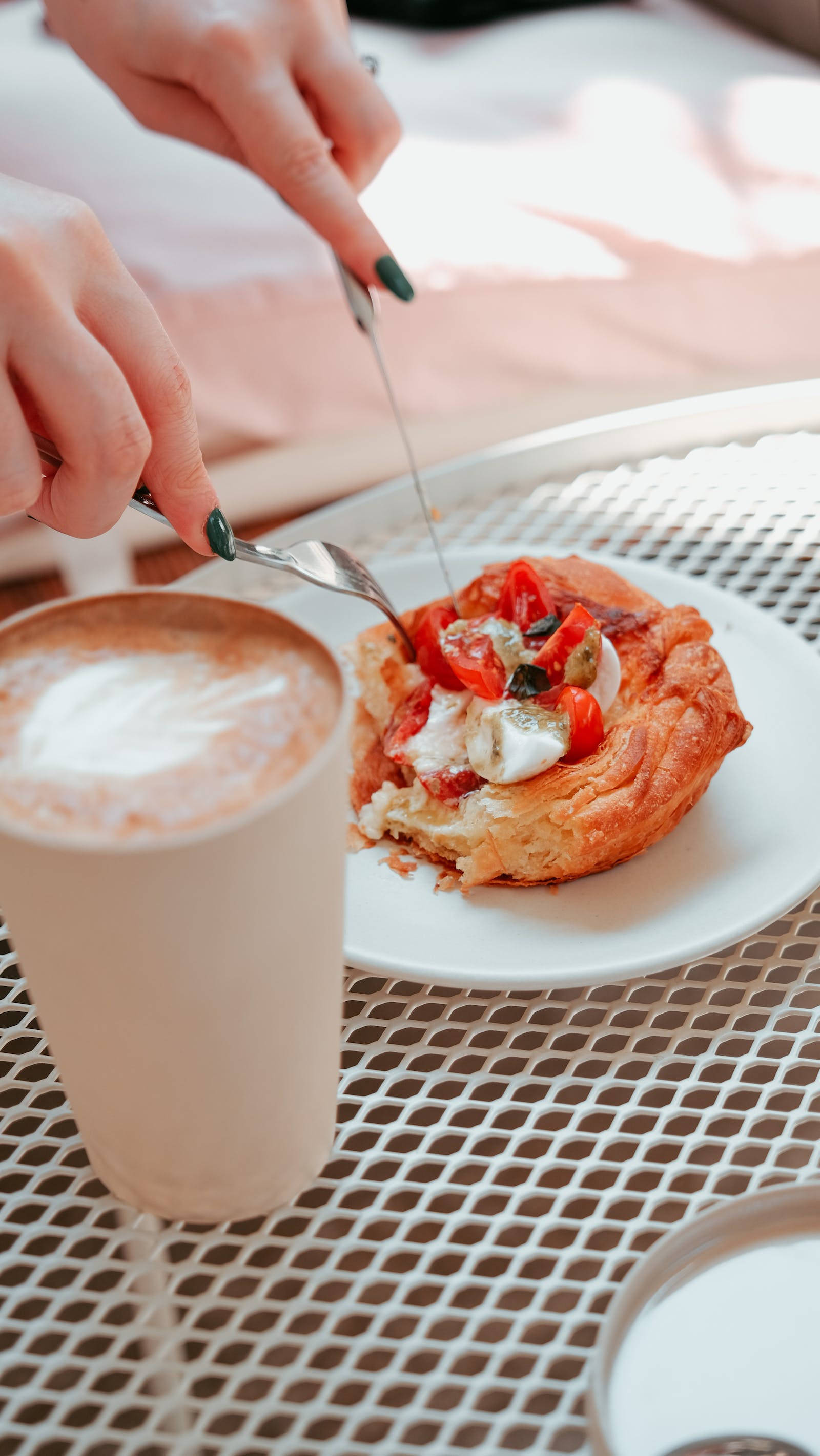 Pie Food iPhone, tomato and mozzarella croissant, latte, 2K Phone Wallpaper