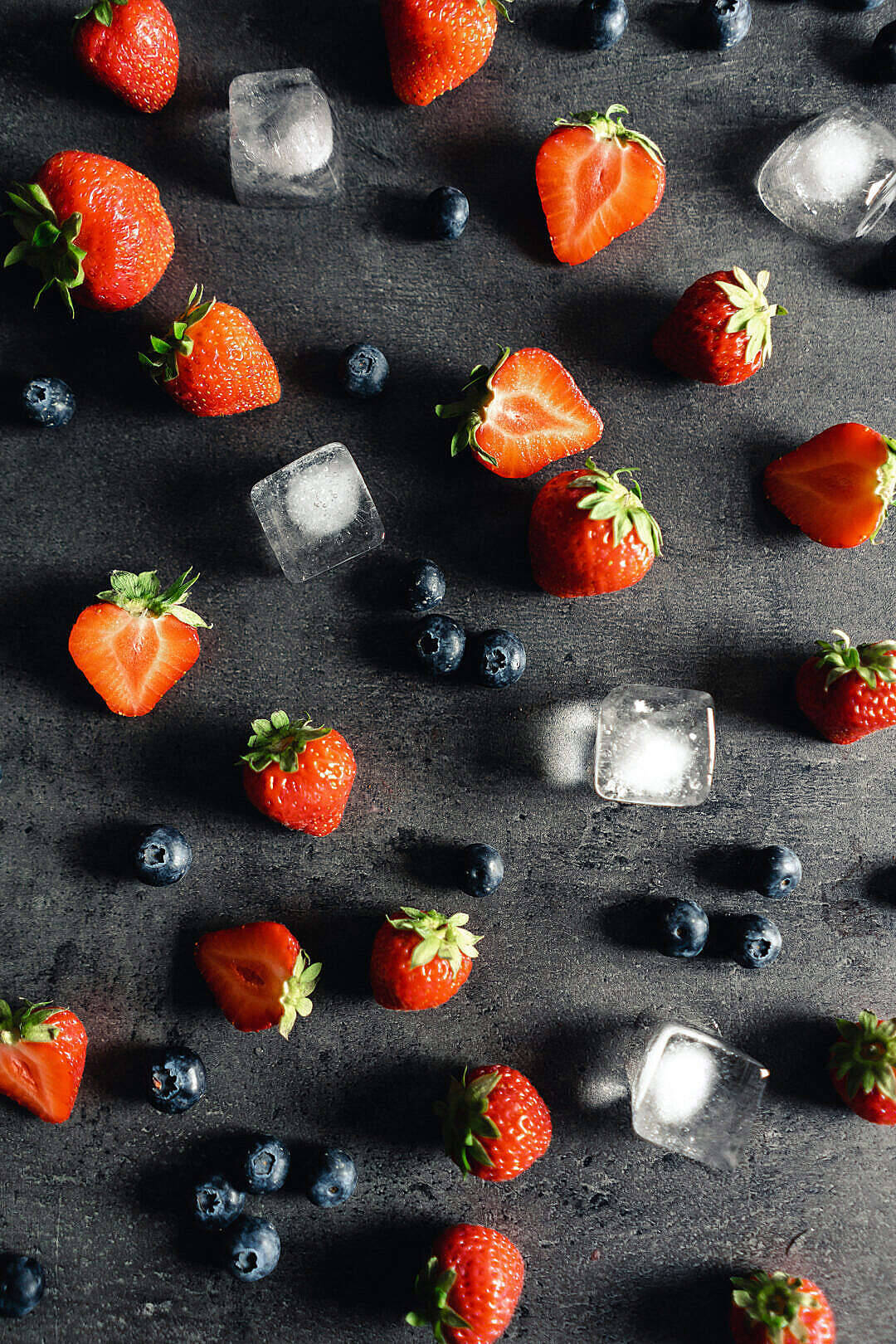 strawberries, blueberries, ice cubes, HD Phone Wallpaper