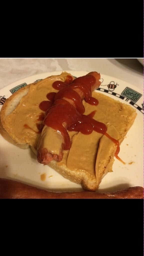 hot dog, ketchup, peanut butter, SD Phone Wallpaper
