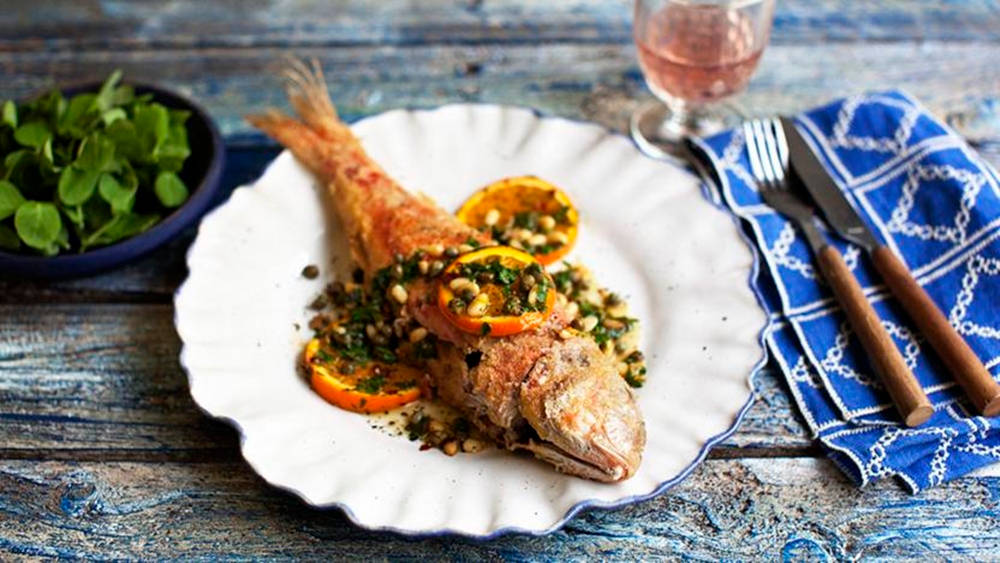 gourmet fried red mullet, orange, white plate, SD Desktop Wallpaper