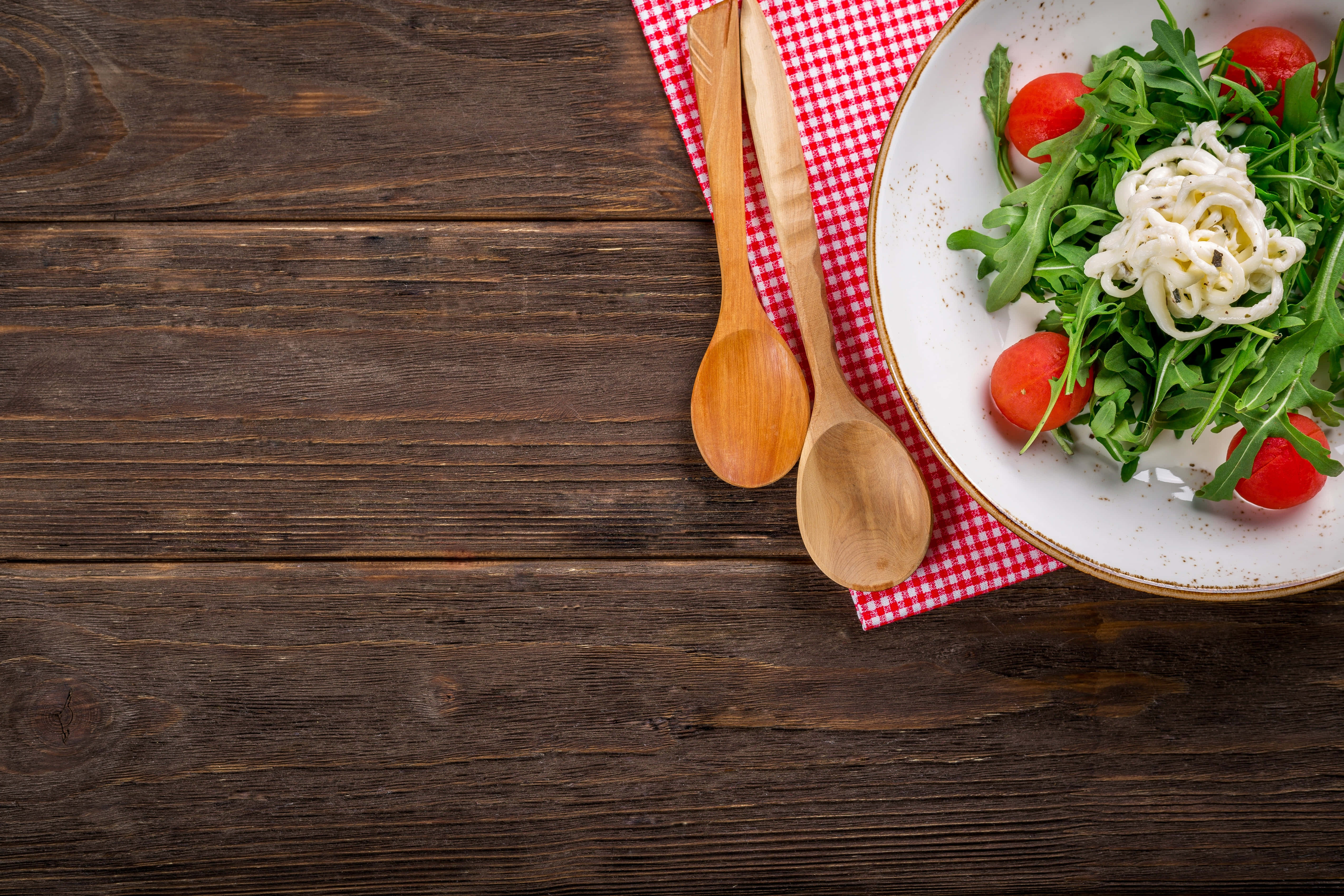 arugula salad, cherry tomatoes, shredded cheese, 5K Desktop Wallpaper