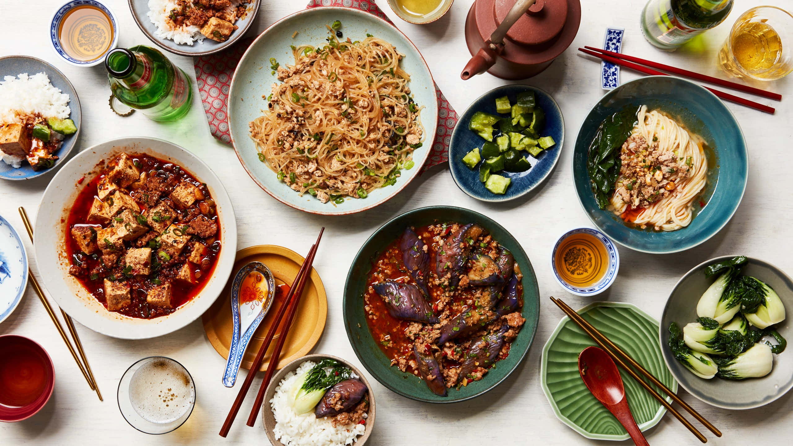 Food Table, Asian dishes, noodles, 2K Desktop Wallpaper