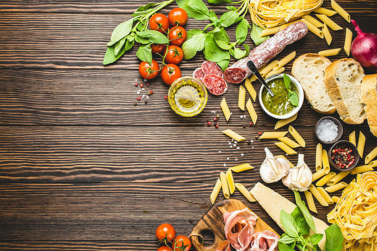 Food Table, Italian pasta, tomatoes, SD Desktop Wallpaper