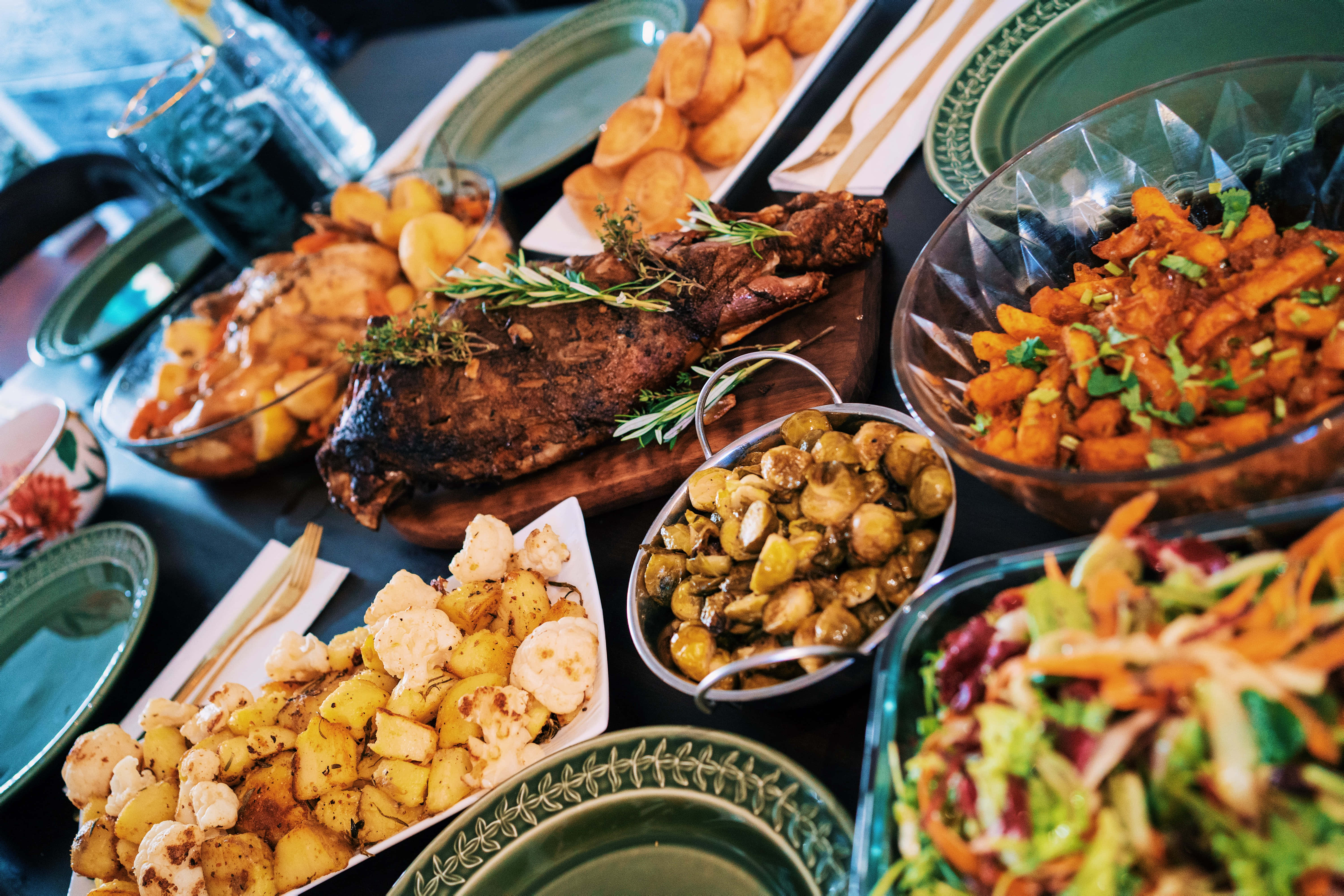 Food Table, grilled steak, dark table, 5K Desktop Wallpaper