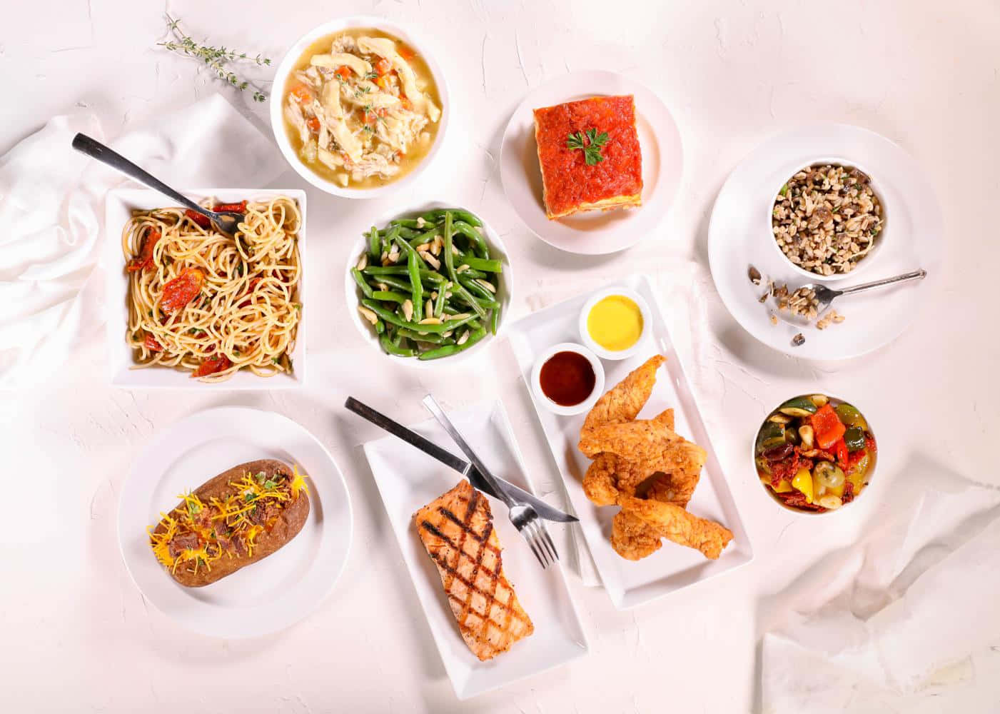 food table, plate of food, pasta, HD Desktop Wallpaper