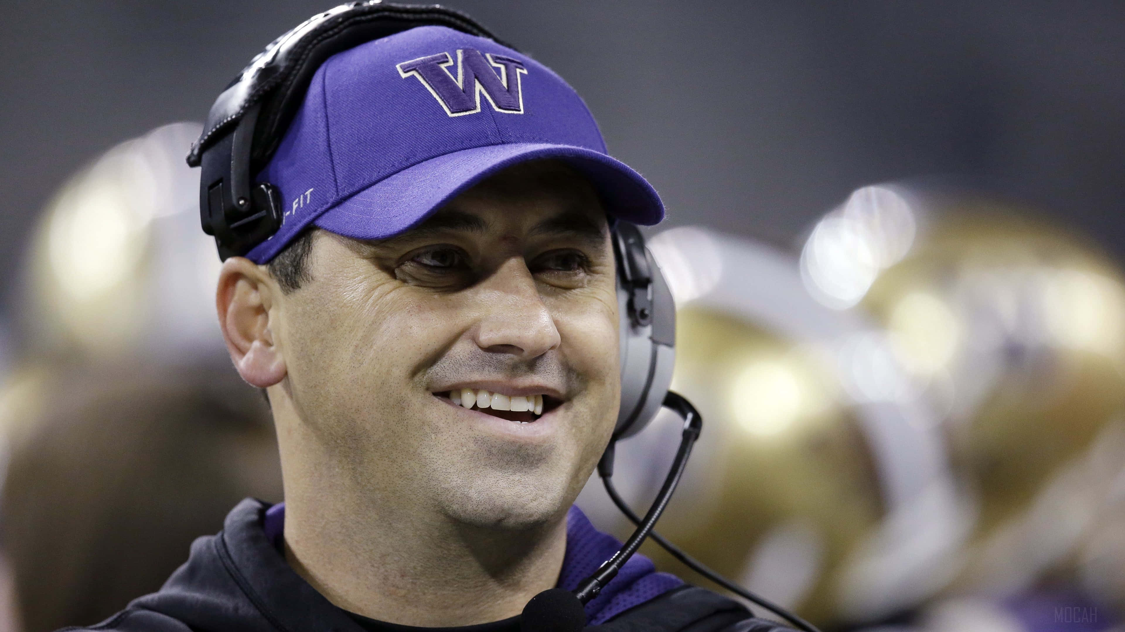 football coach, purple cap, headset, 4K Desktop Wallpaper