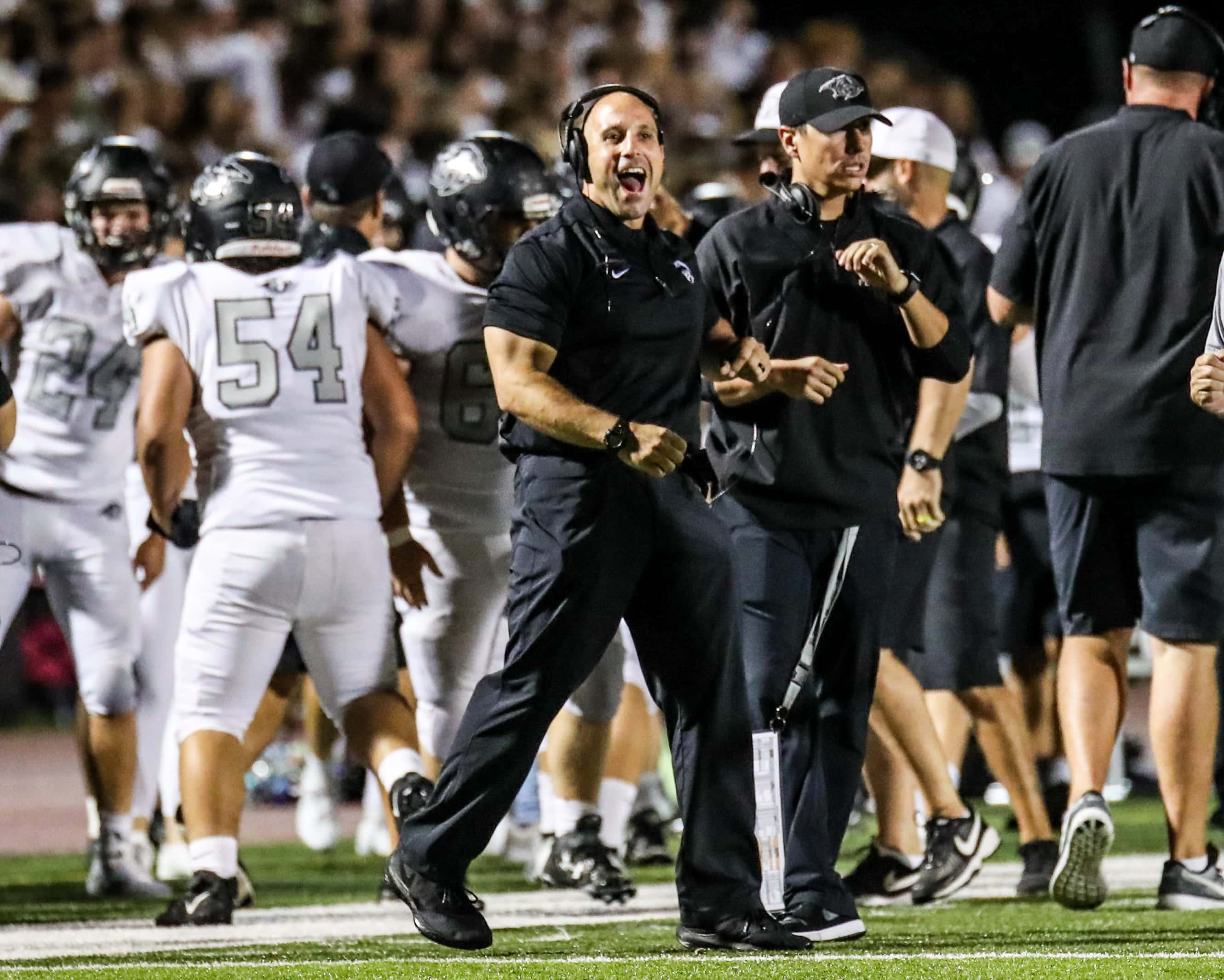 football coach, black gear, white uniforms, 2K Desktop Wallpaper