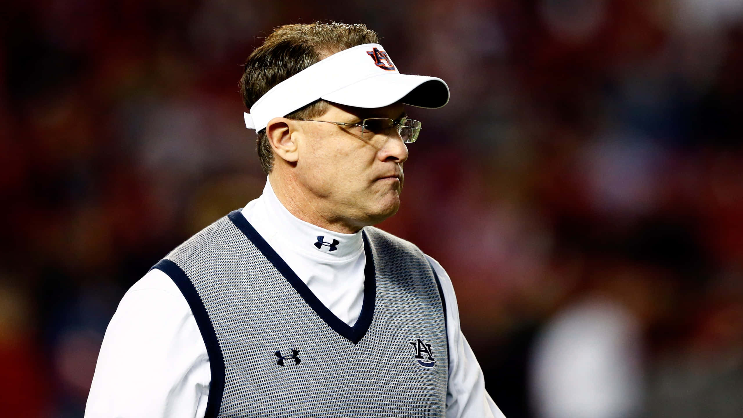 football coach, white visor, gray vest, 2K Desktop Wallpaper