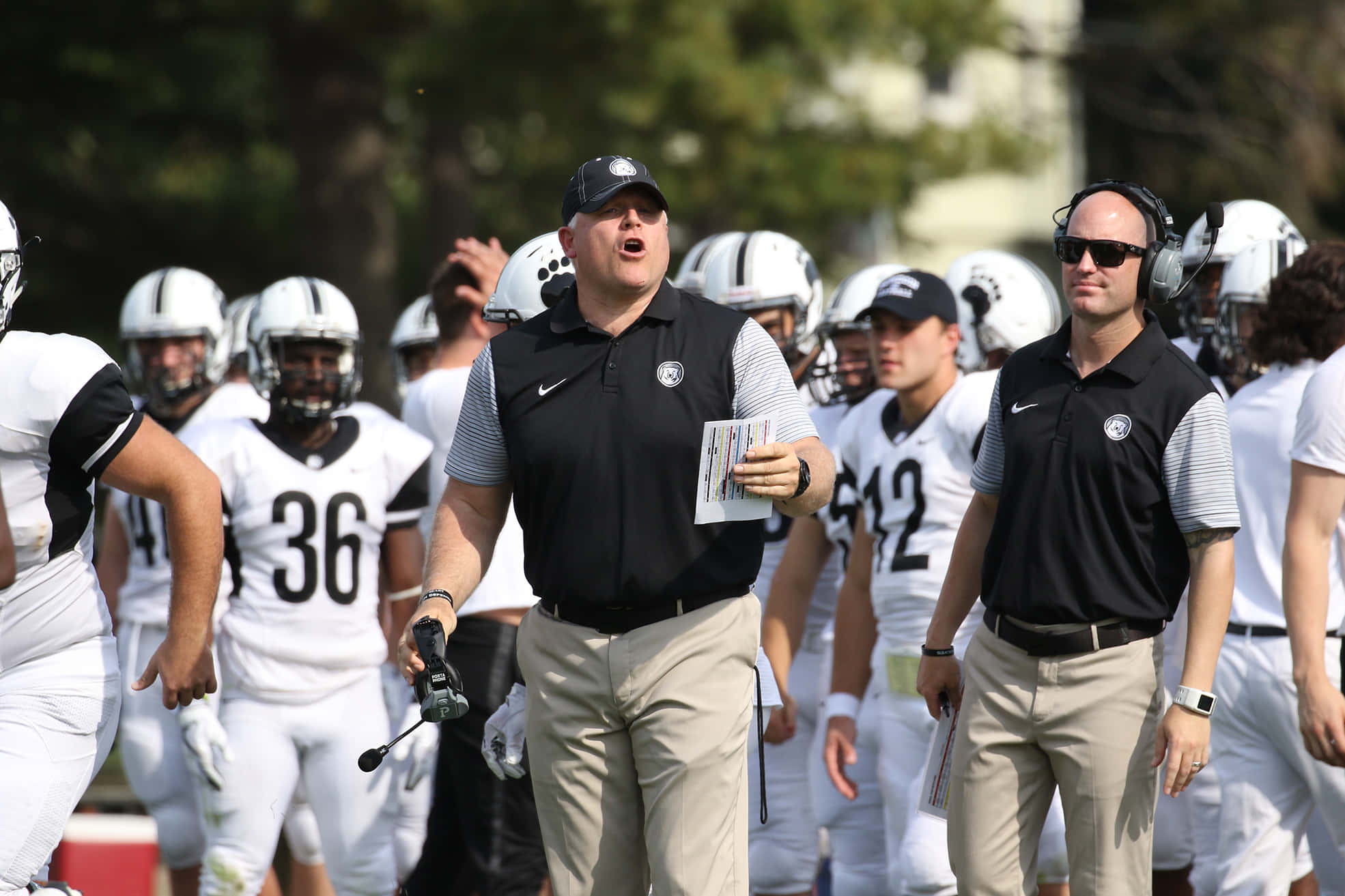 football coach, sidelines, white uniforms, Full HD Desktop Wallpaper