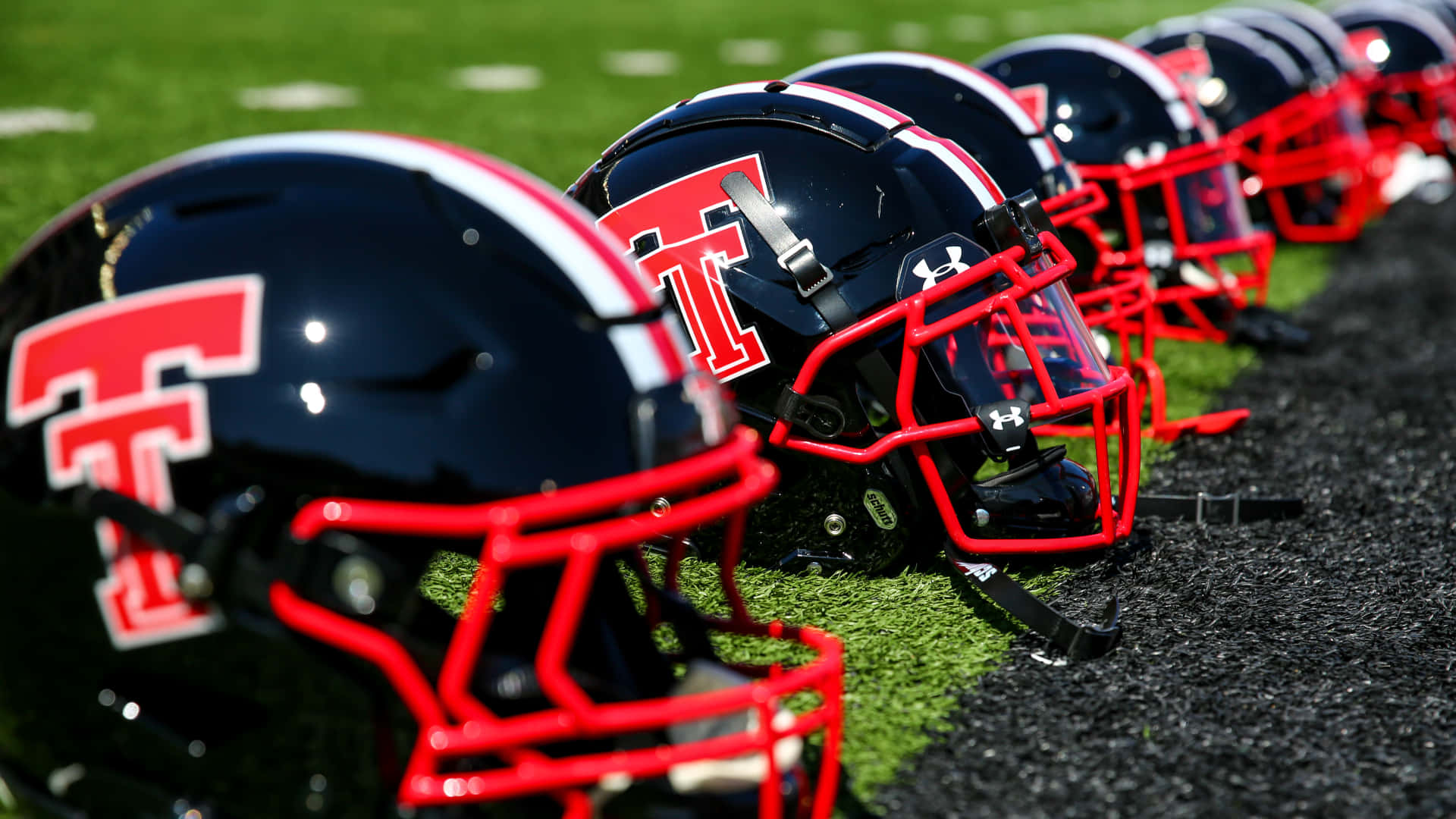 black football helmets, red 'T' logos, red face masks, Full HD Desktop Wallpaper