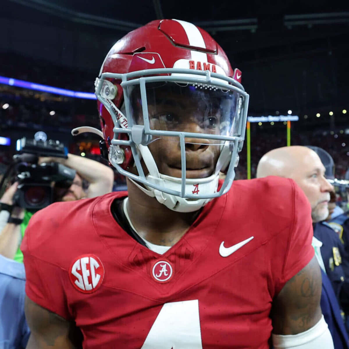 Alabama football player, red helmet, number 4, SD Desktop Wallpaper