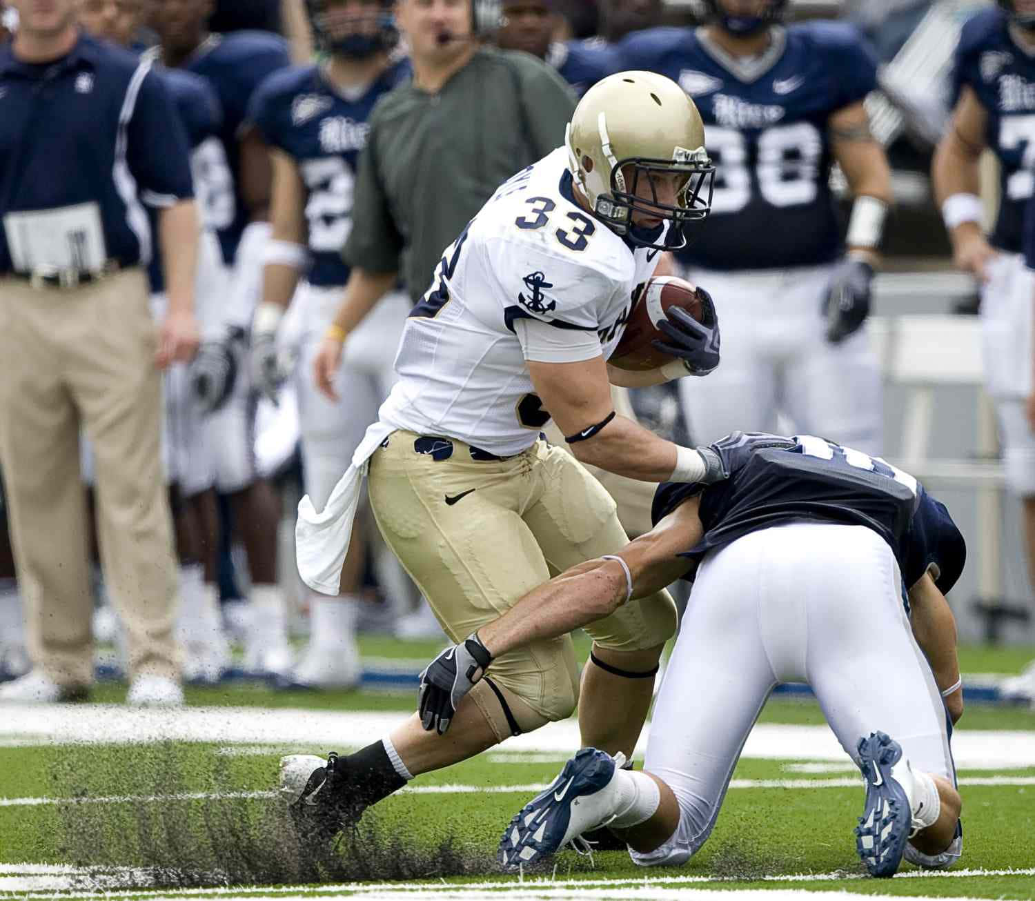 football player, white and gold, defender in navy blue, HD Desktop Wallpaper
