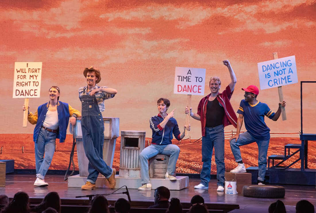 Footloose, musical performance, protest scene, SD Desktop Wallpaper