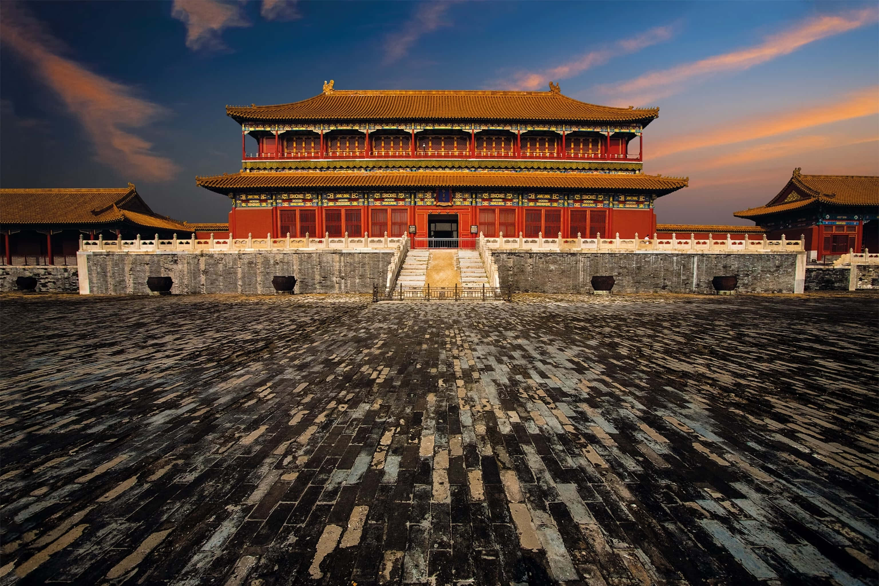 Forbidden City, sunset, red walls, 2K Desktop Wallpaper