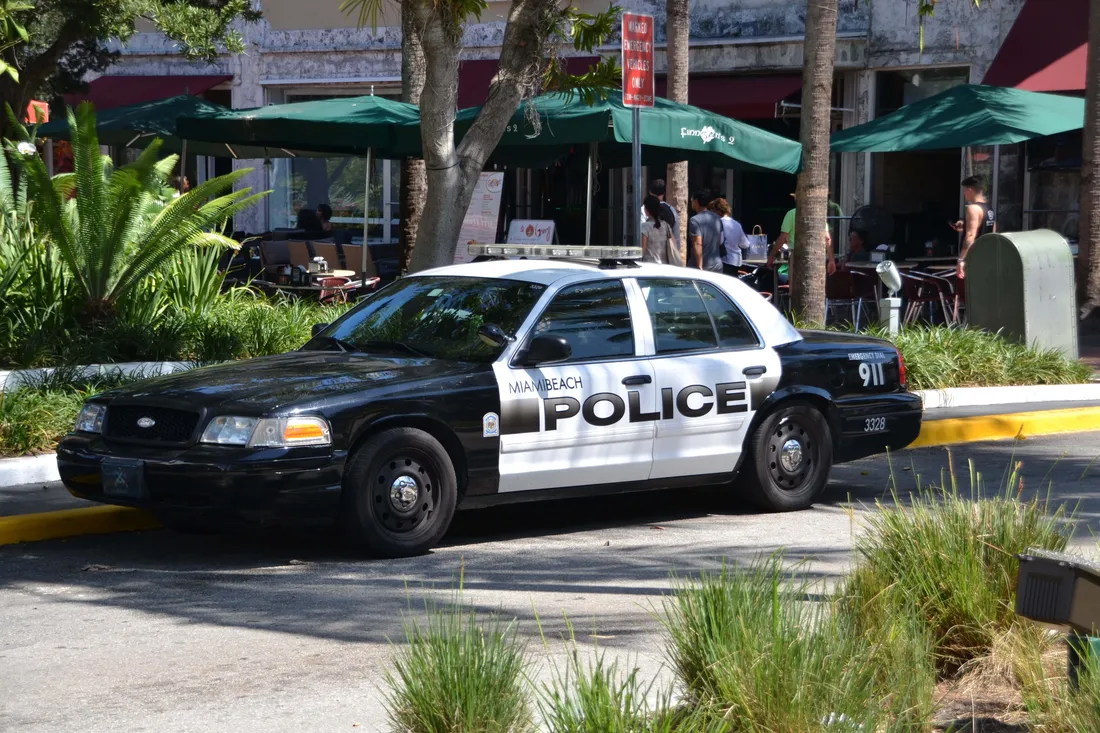 Ford Crown Victoria