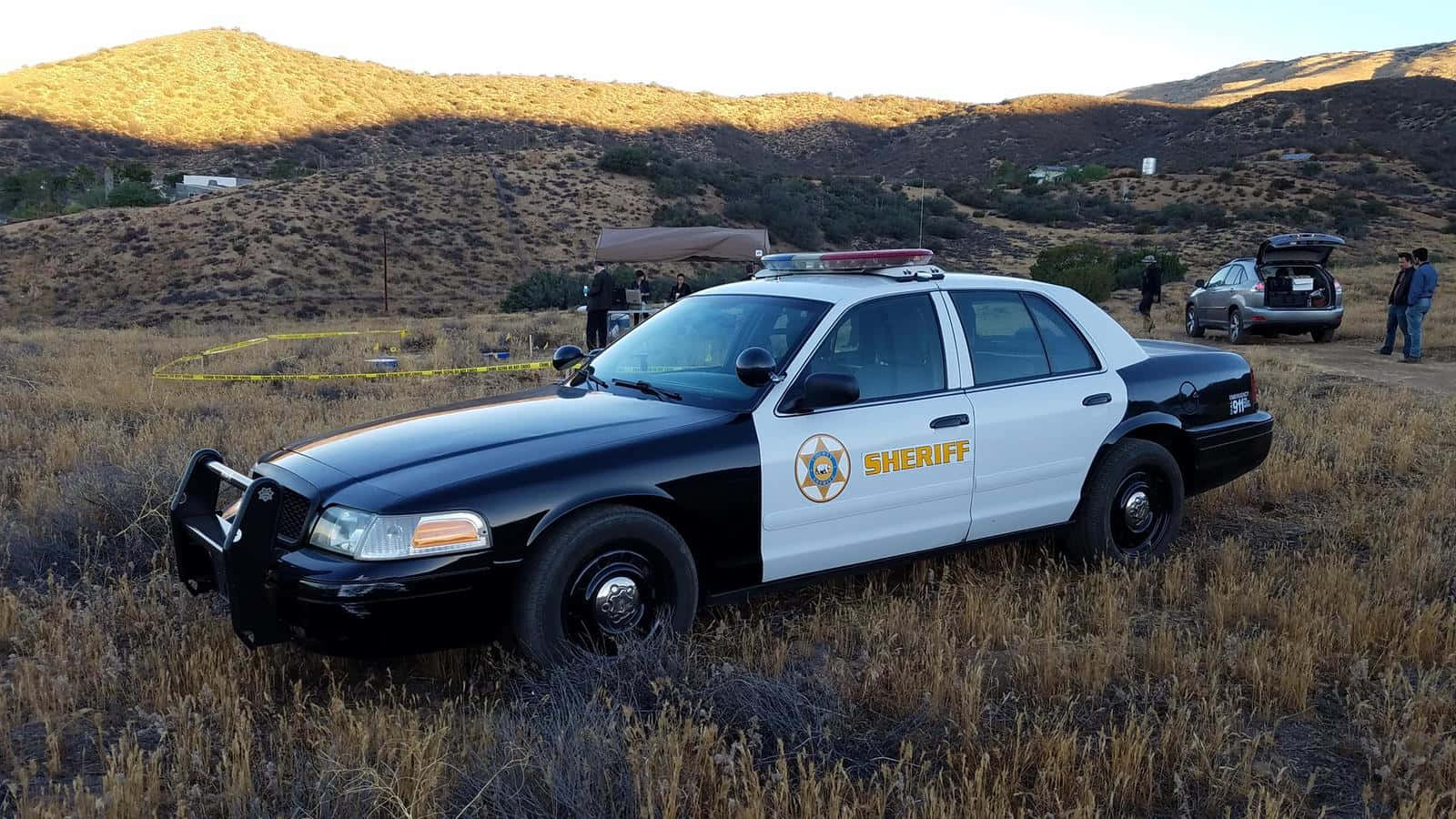 Ford Crown Victoria, sheriff's patrol car, yellow crime scene tape, HD Desktop Wallpaper