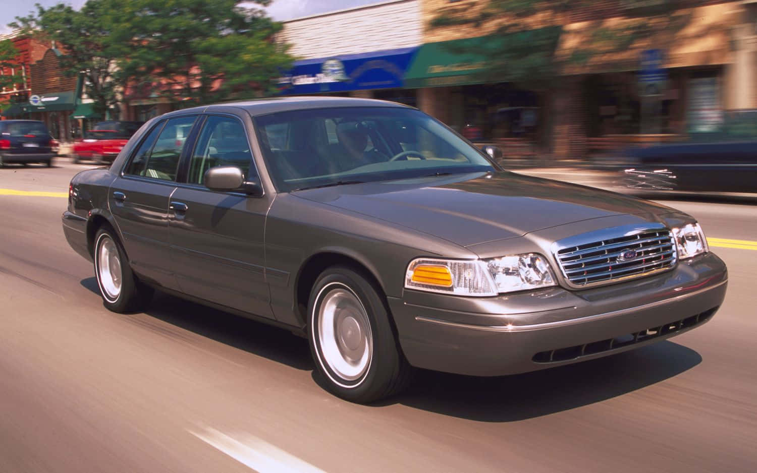 Ford Crown Victoria, gray, sunlit city street, HD Desktop Wallpaper