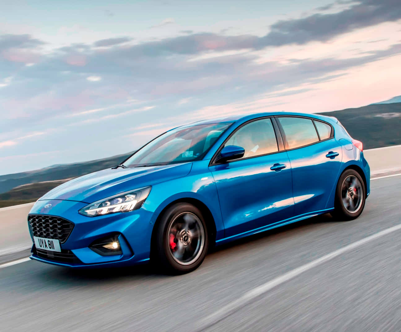 Ford Focus, vibrant blue, hatchback, HD Desktop Wallpaper