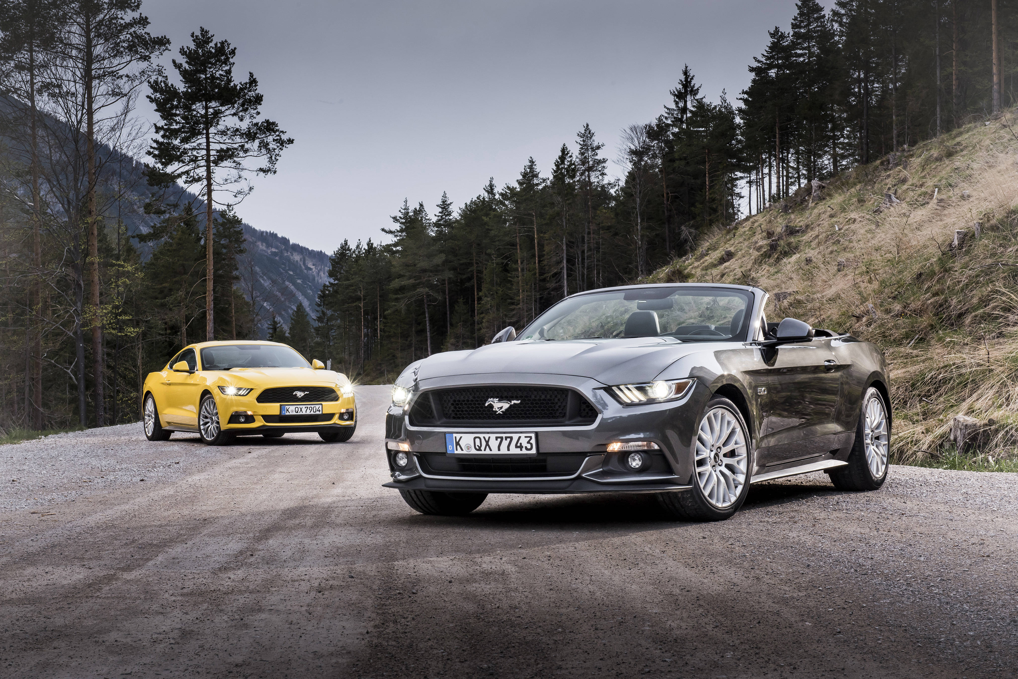 Ford Mustang, convertible, yellow, 4K Desktop Wallpaper