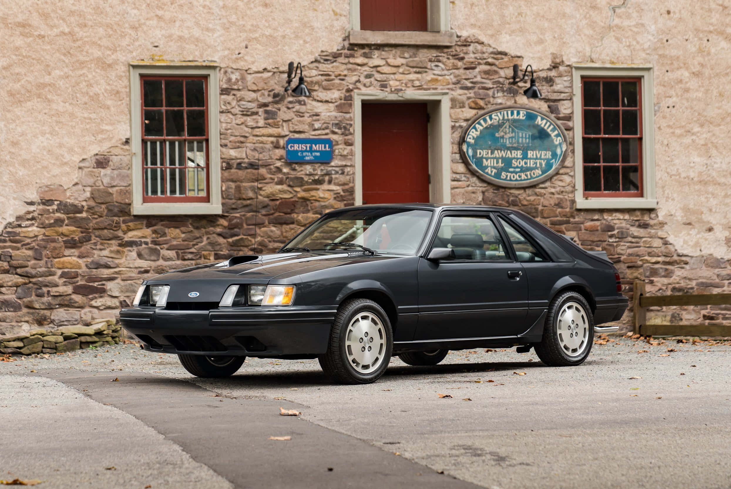 Ford Mustang SVO, black, rustic stone building, Full HD Desktop Wallpaper